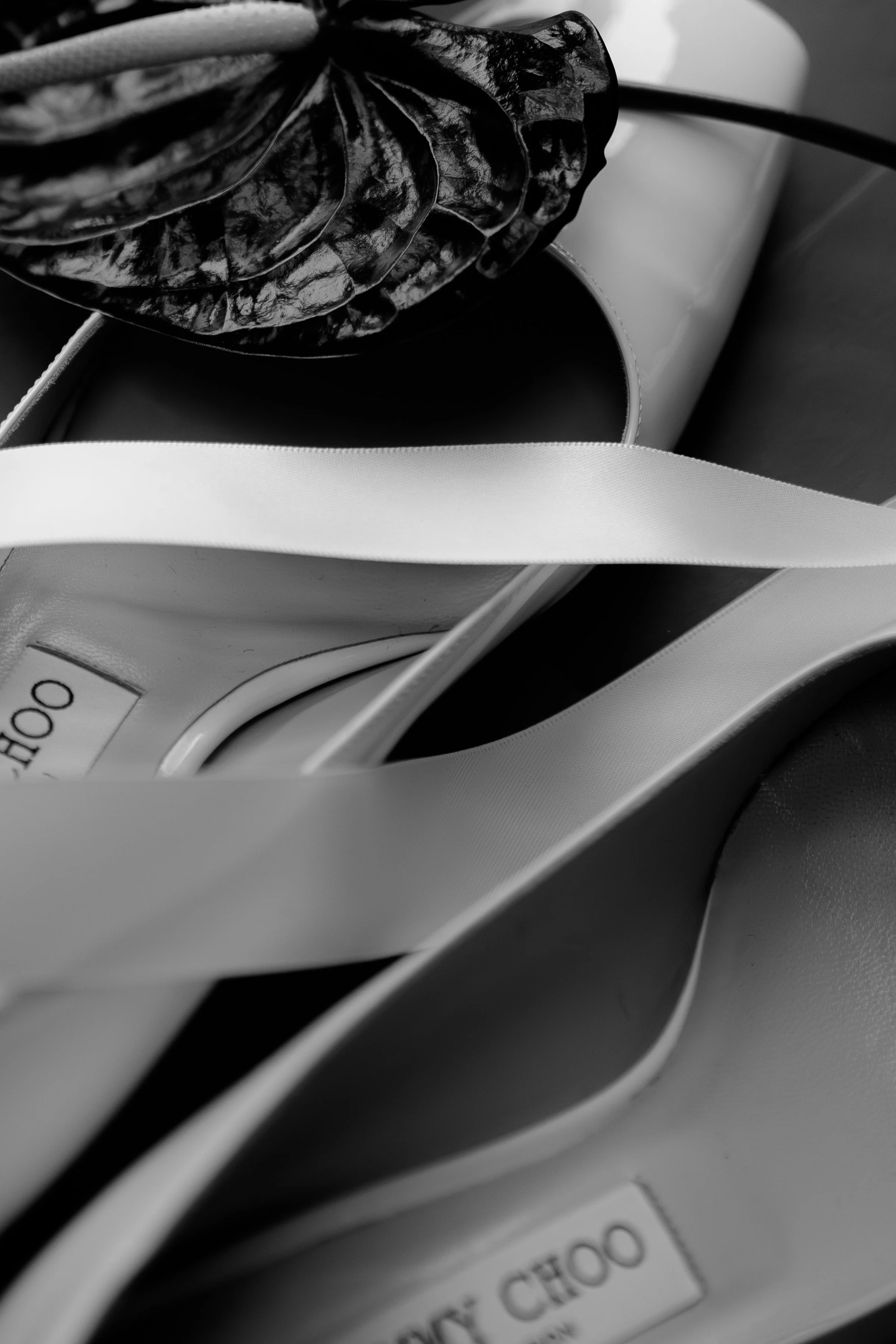 GETTING READY - BELLA + TRIS-258.jpg