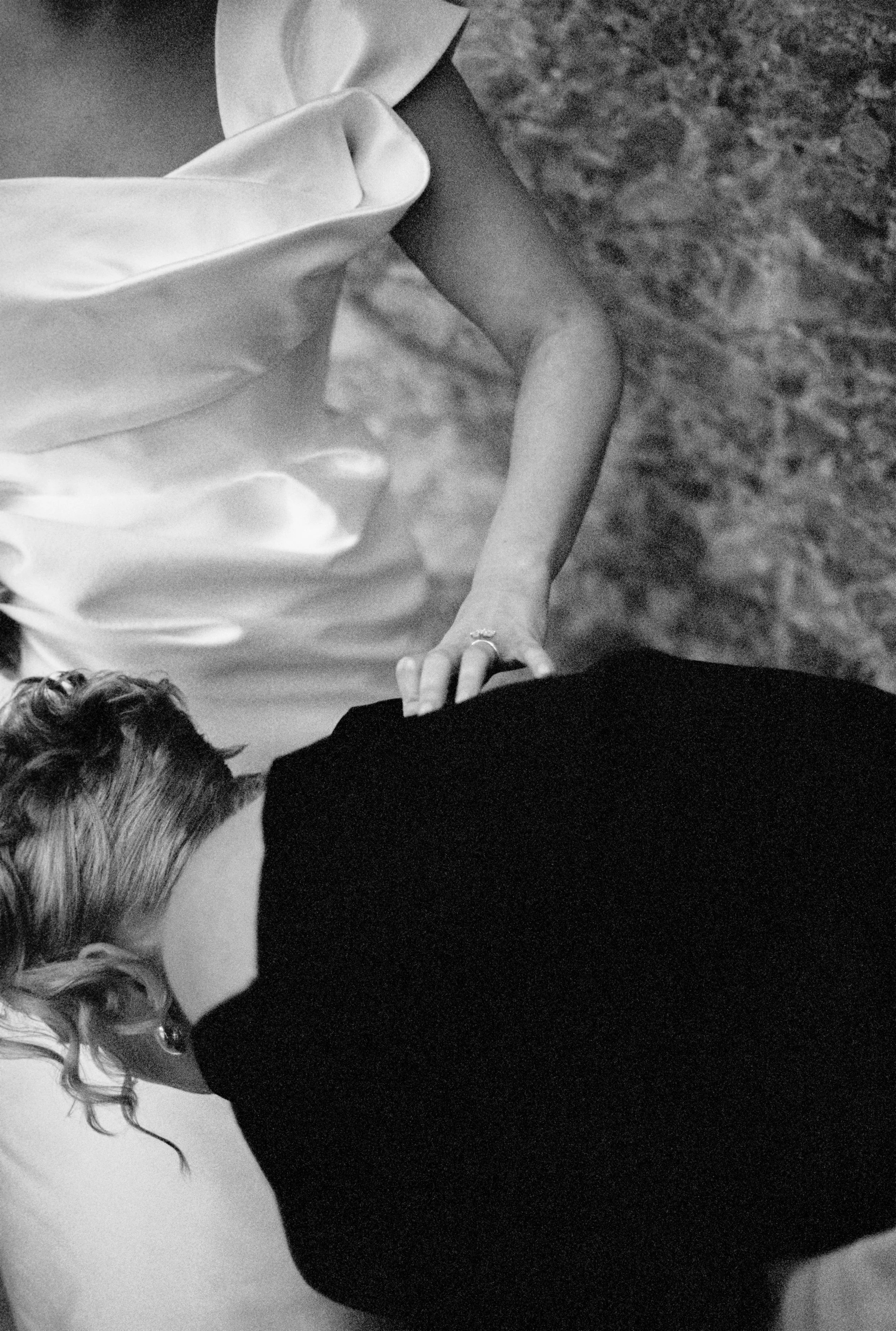 GETTING READY - BELLA + TRIS-068.jpg