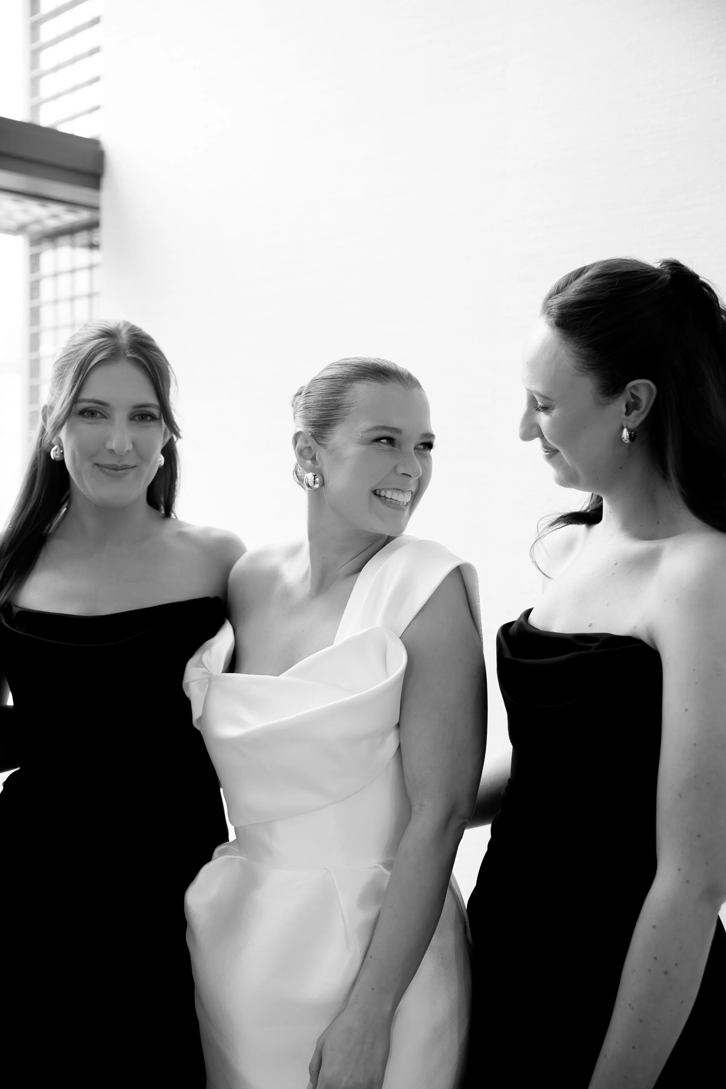 GETTING READY - BELLA + TRIS-240.jpg