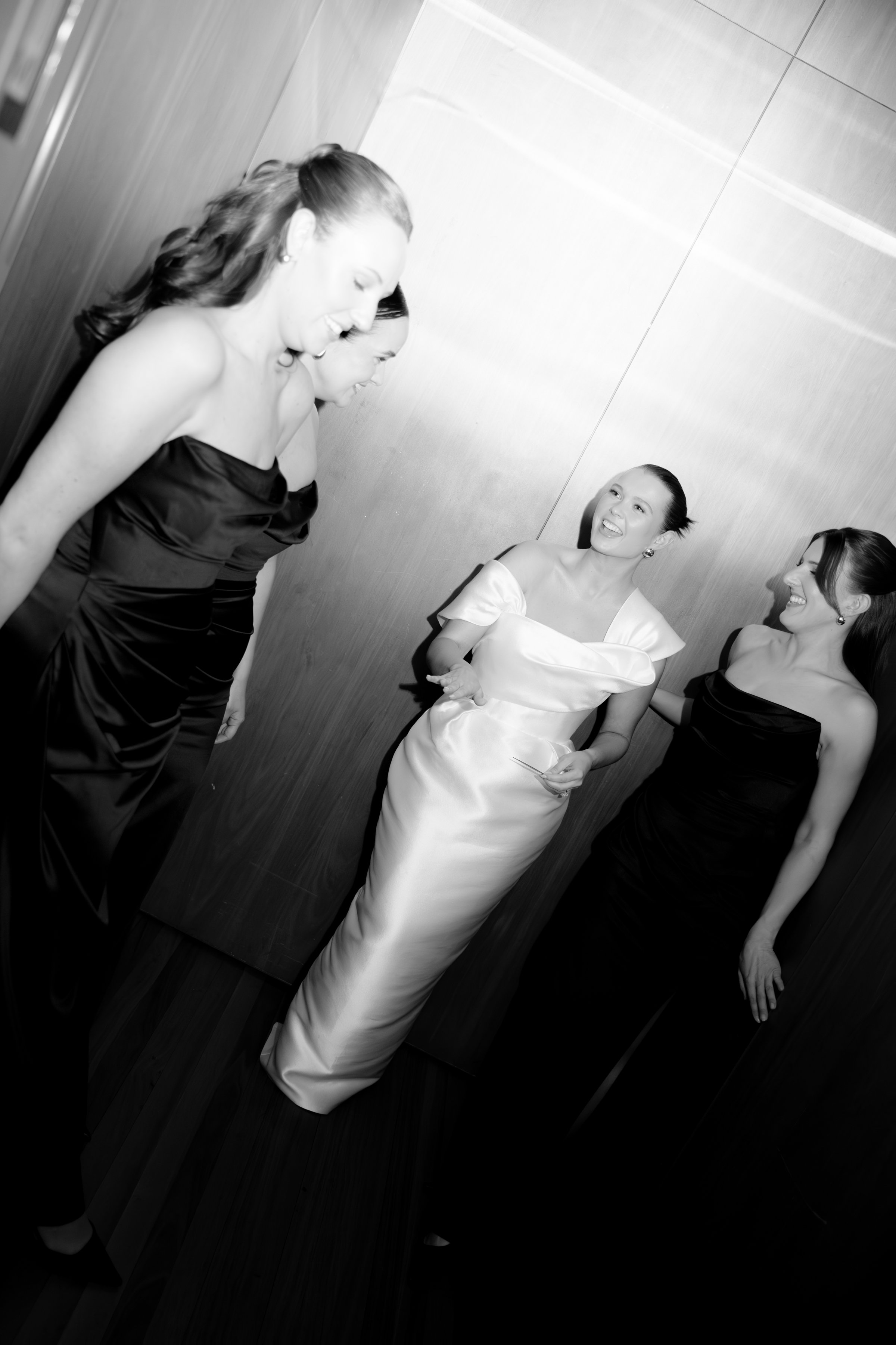 GETTING READY - BELLA + TRIS-217.jpg