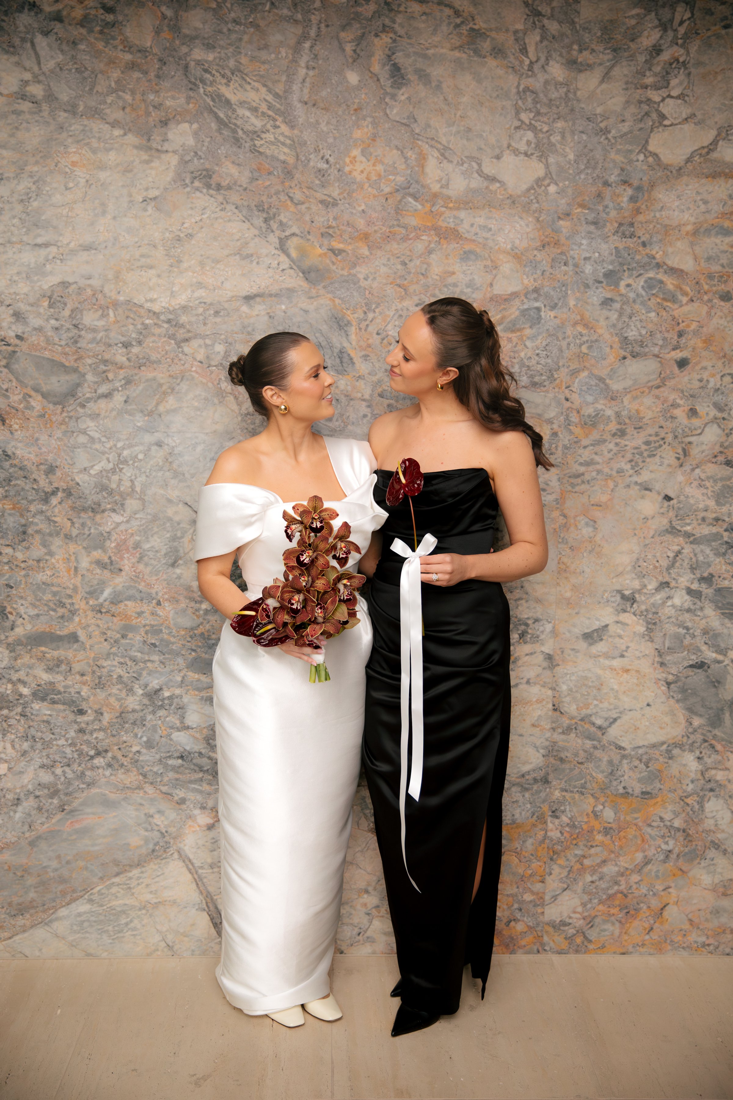 GETTING READY - BELLA + TRIS-195.jpg