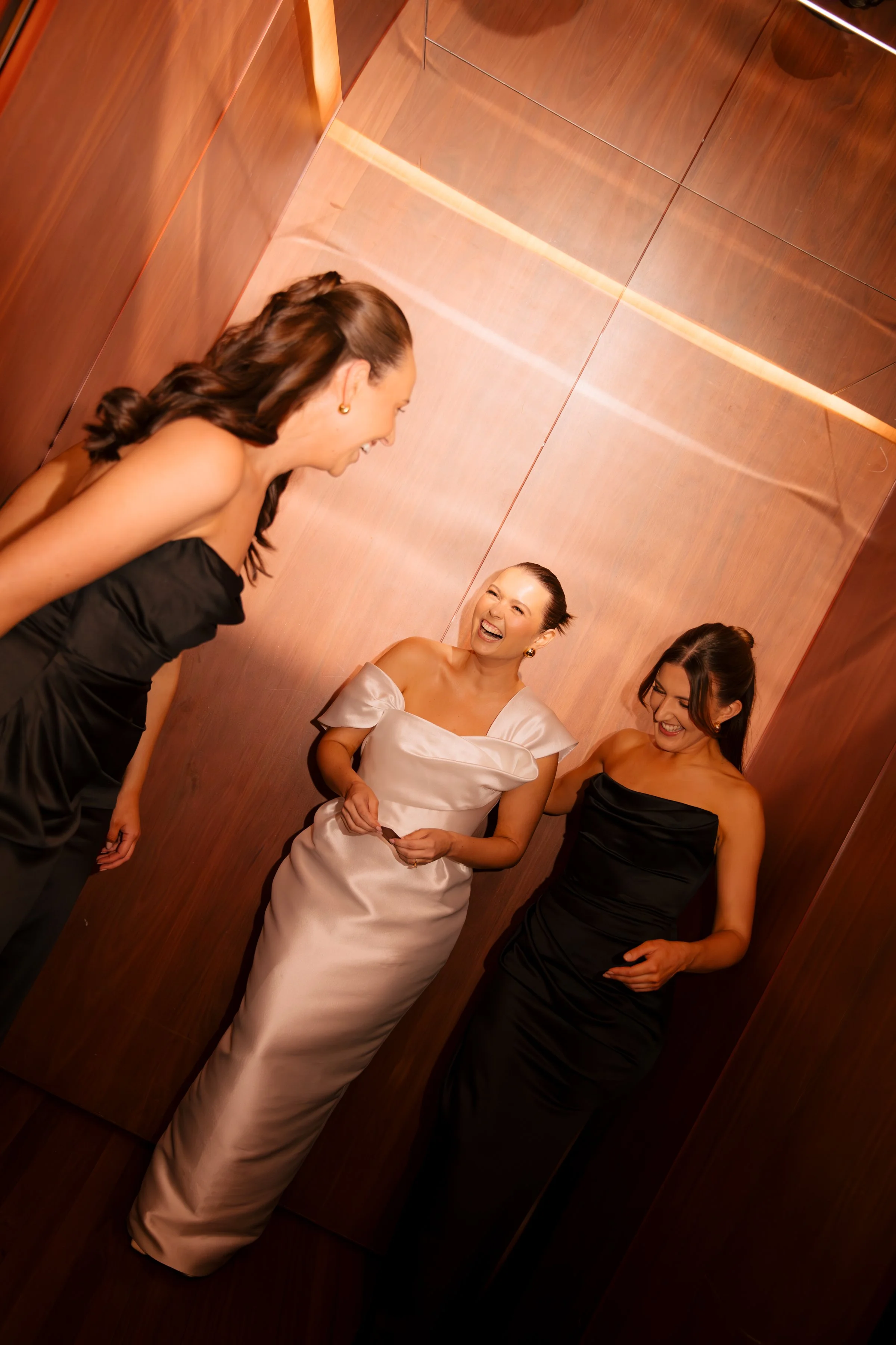 GETTING READY - BELLA + TRIS-216.jpg