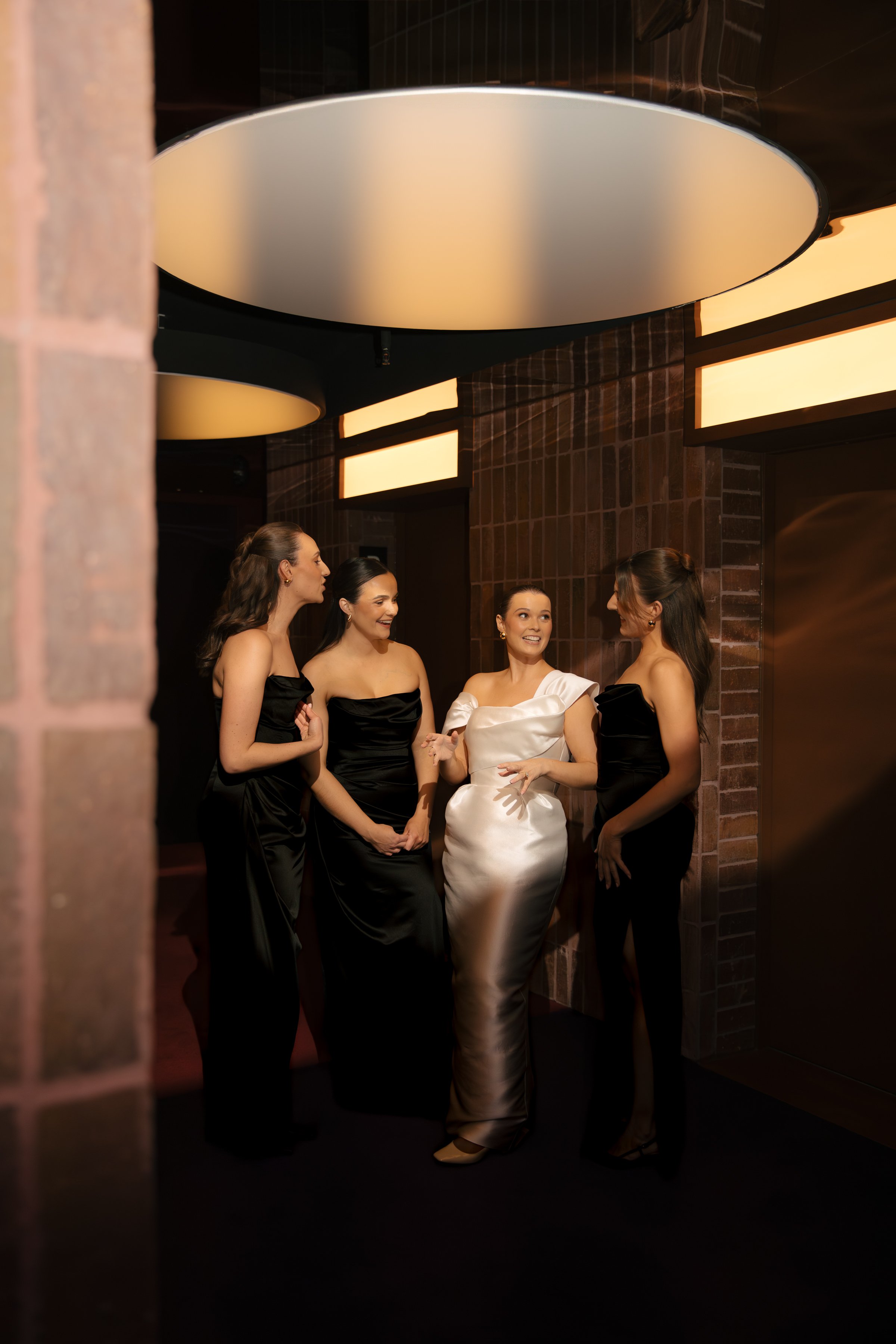 GETTING READY - BELLA + TRIS-220.jpg