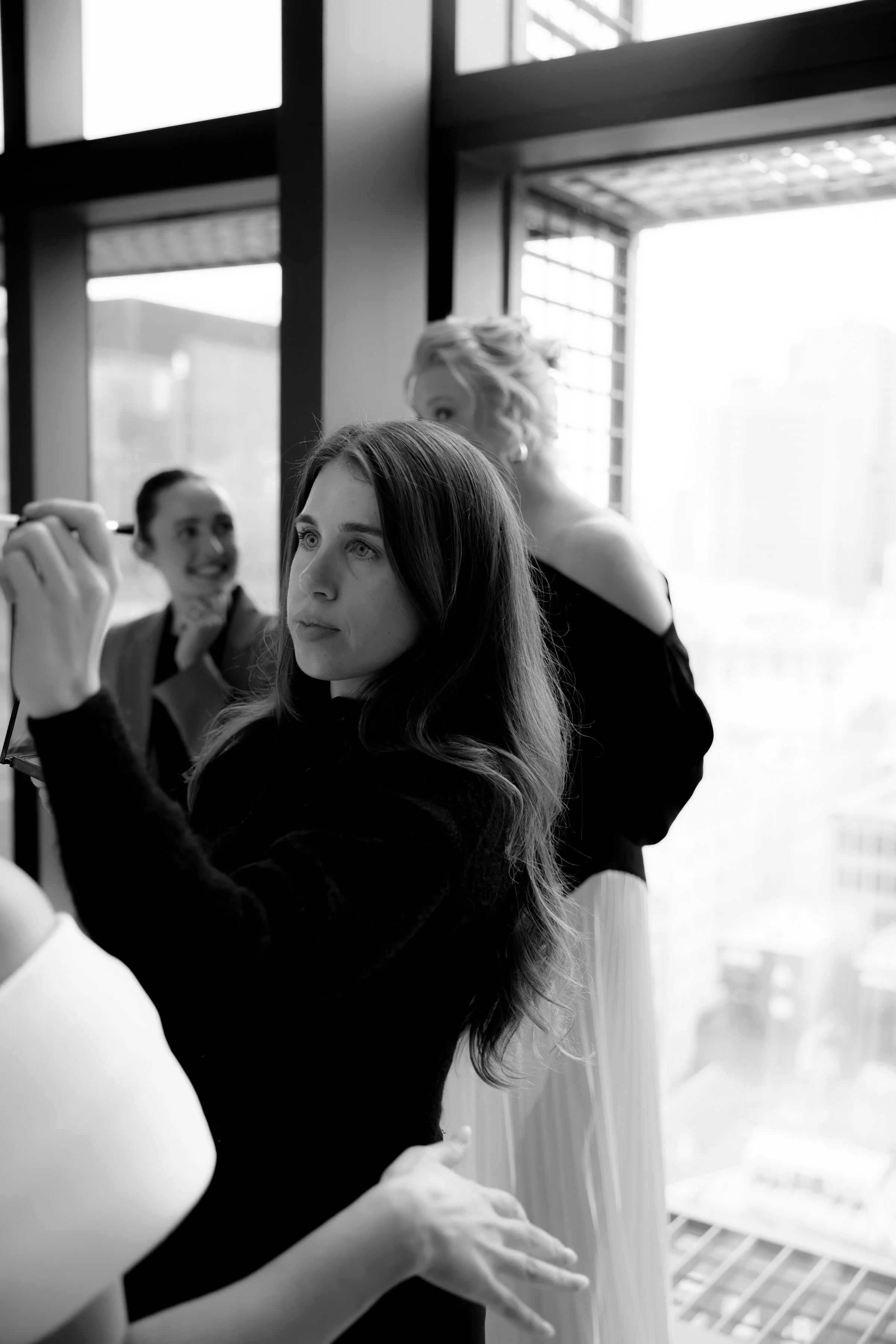 GETTING READY - BELLA + TRIS-141.jpg