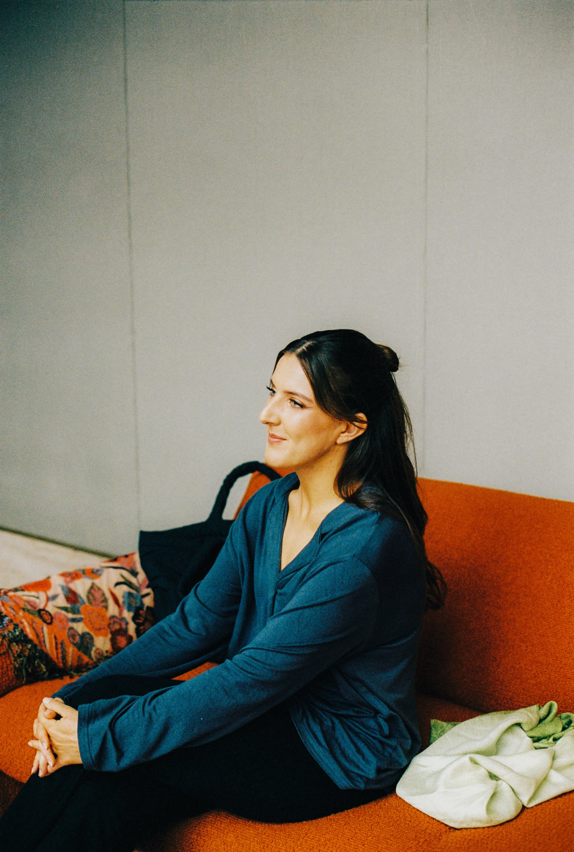 GETTING READY - BELLA + TRIS-009.jpg