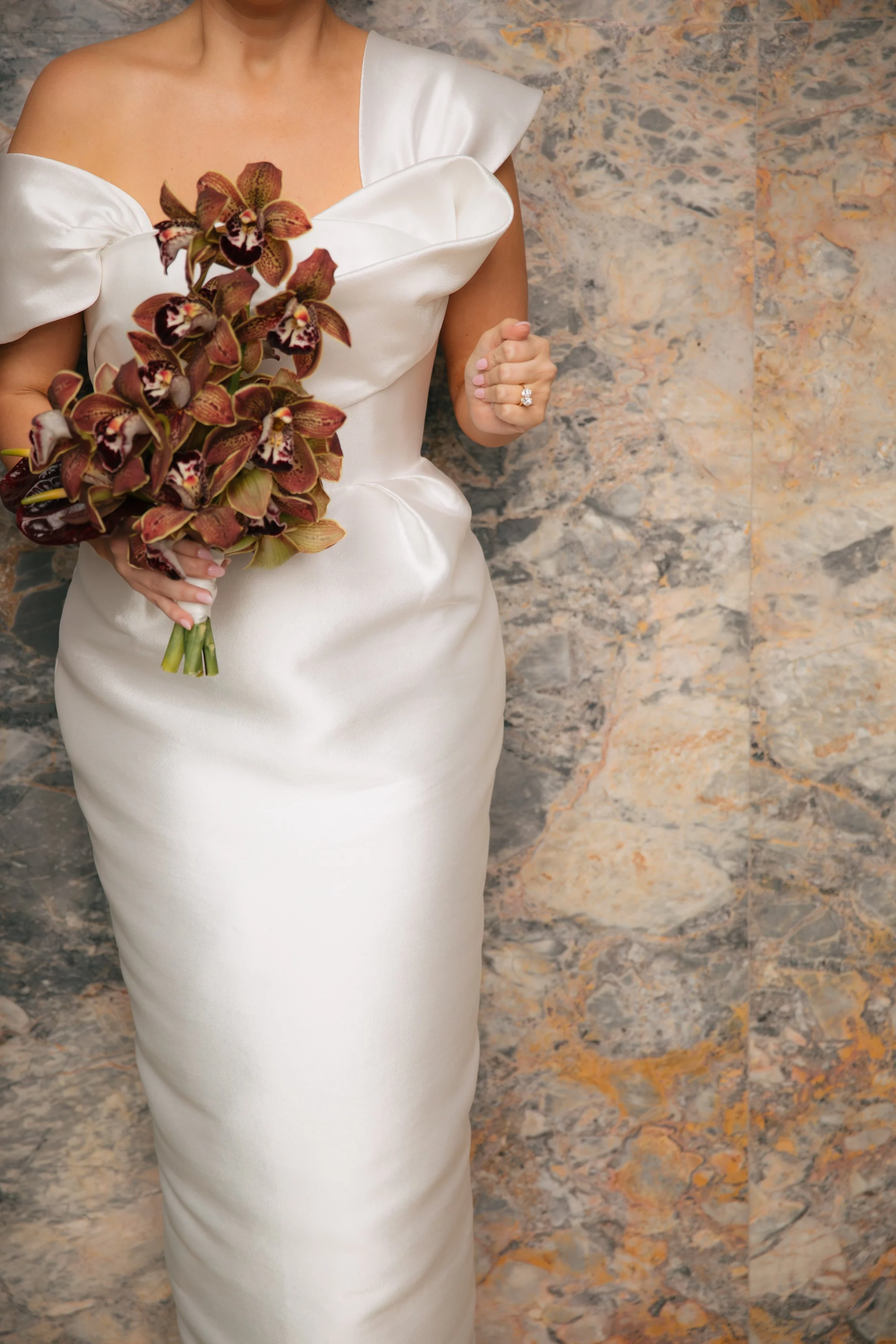 GETTING READY - BELLA + TRIS-182.jpg