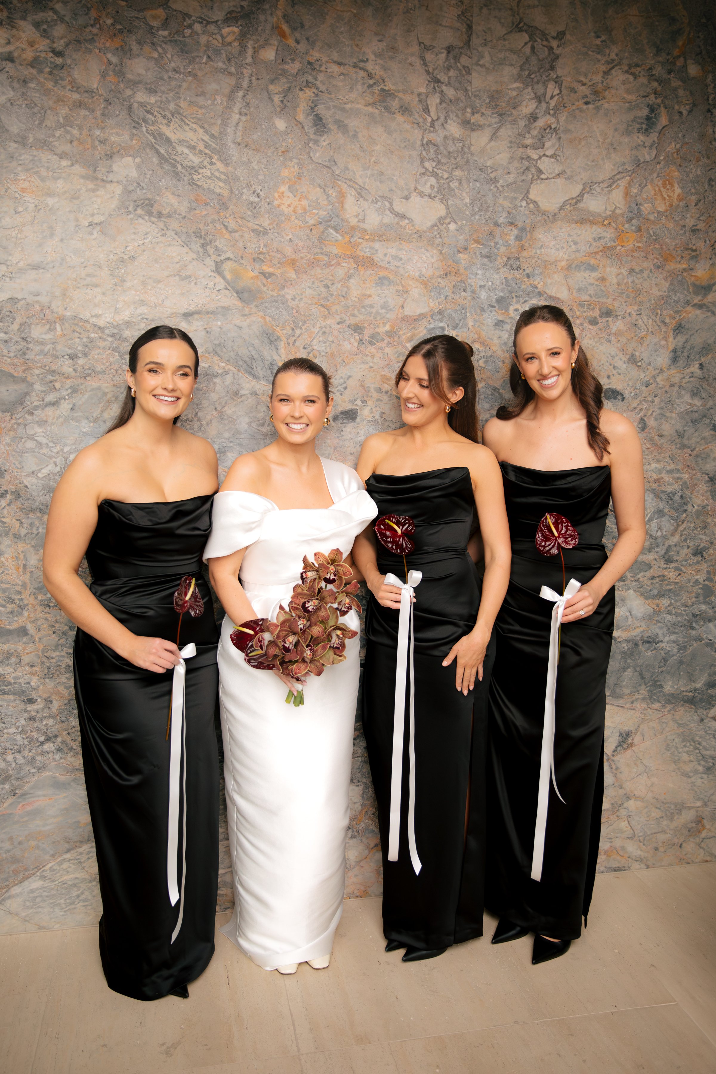 GETTING READY - BELLA + TRIS-186.jpg