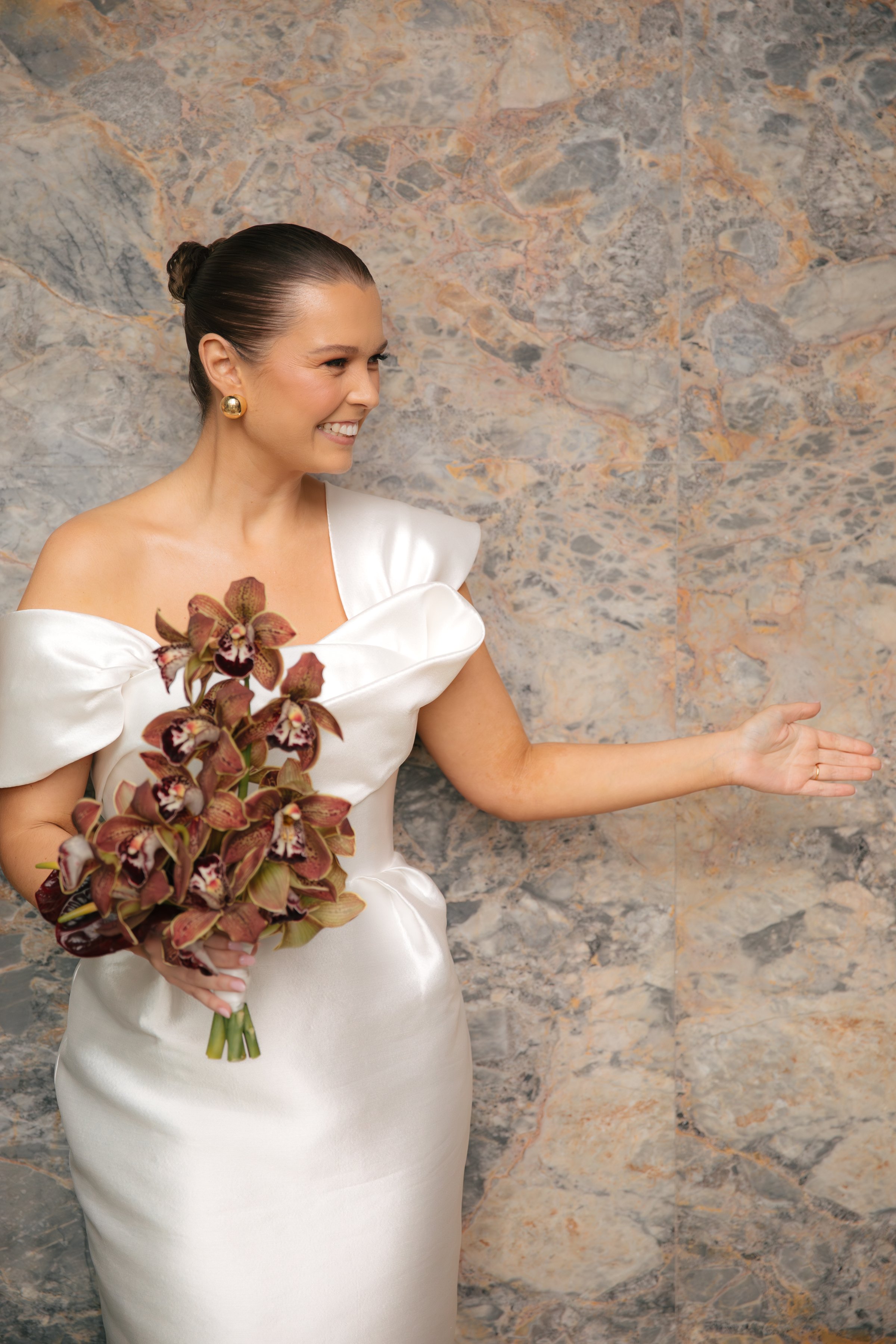 GETTING READY - BELLA + TRIS-183.jpg