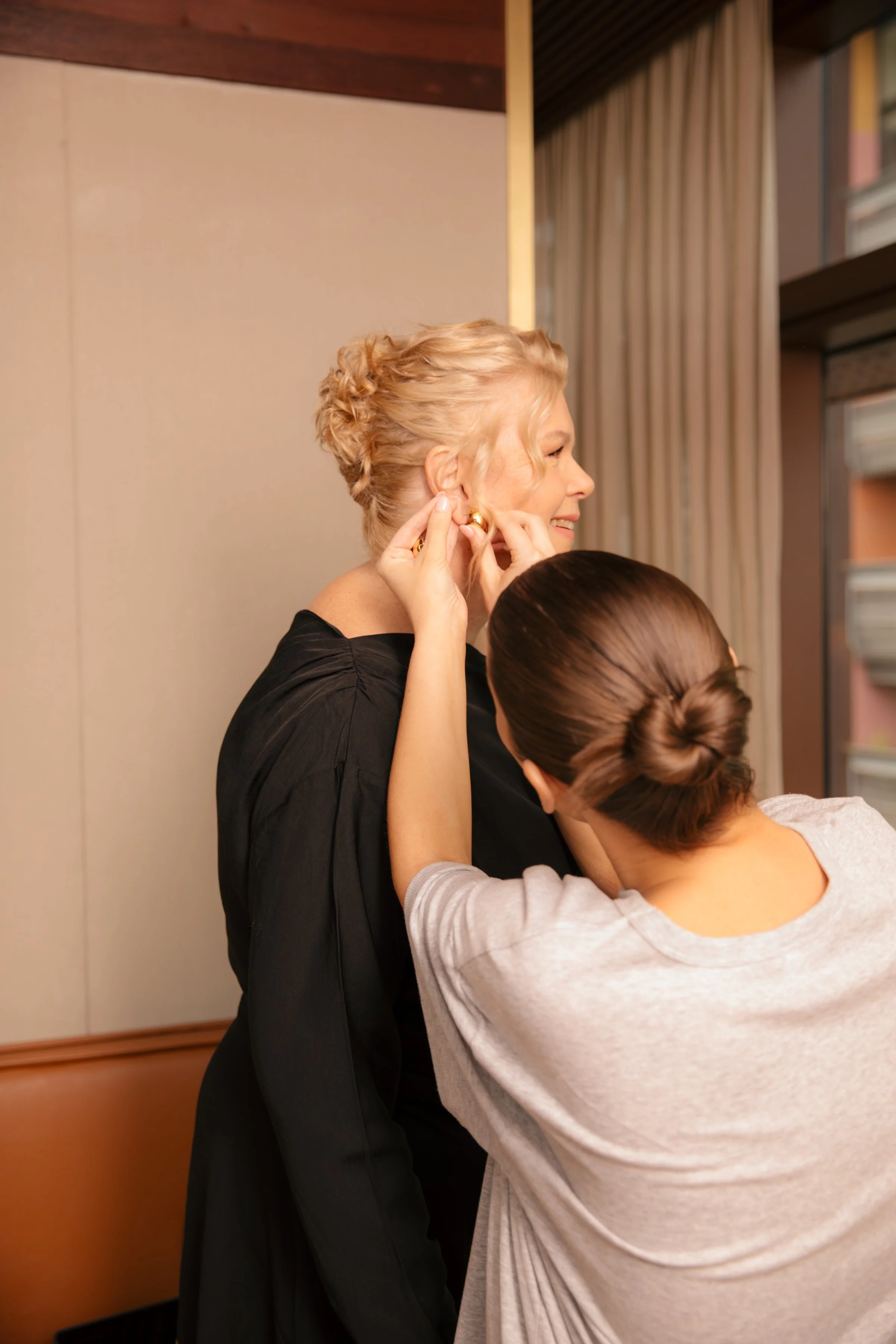 GETTING READY - BELLA + TRIS-032.jpg