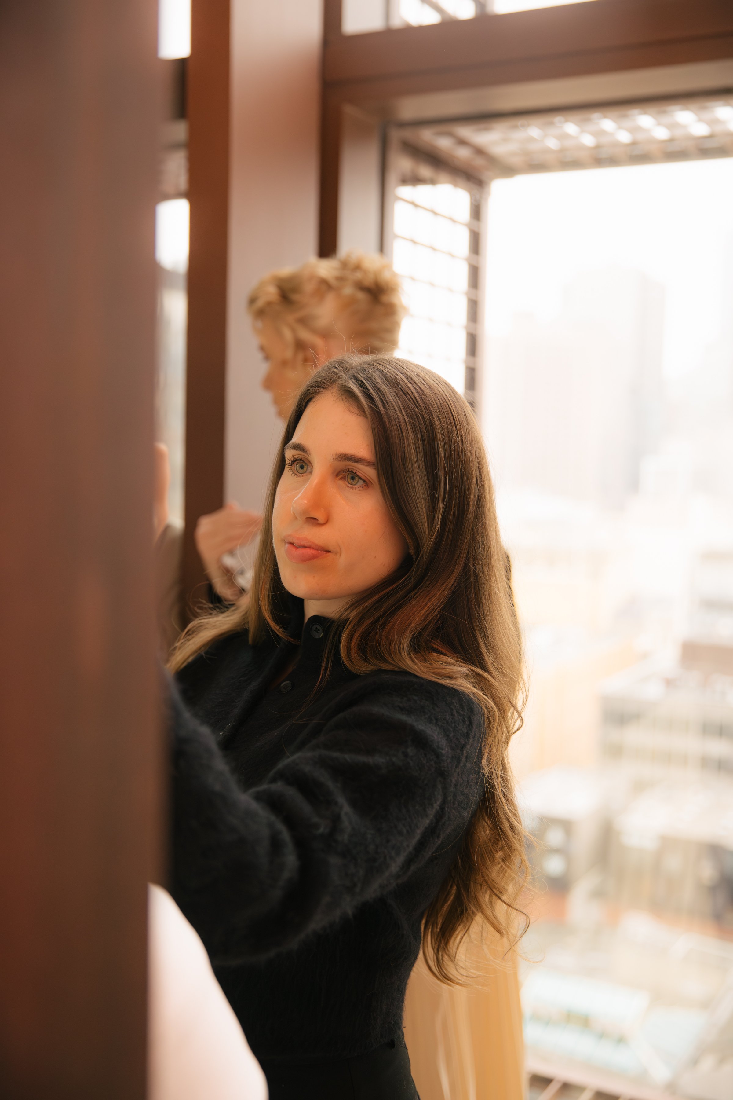 GETTING READY - BELLA + TRIS-140.jpg