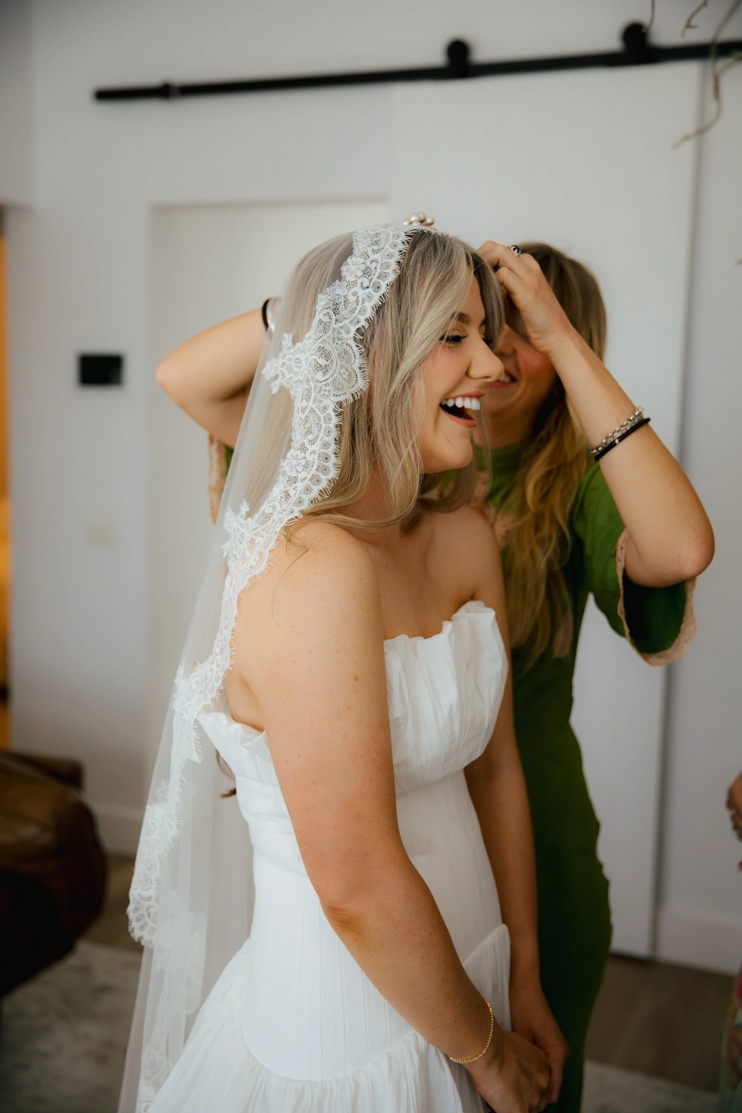 EMMAMATT - GETTING READY-055.jpg