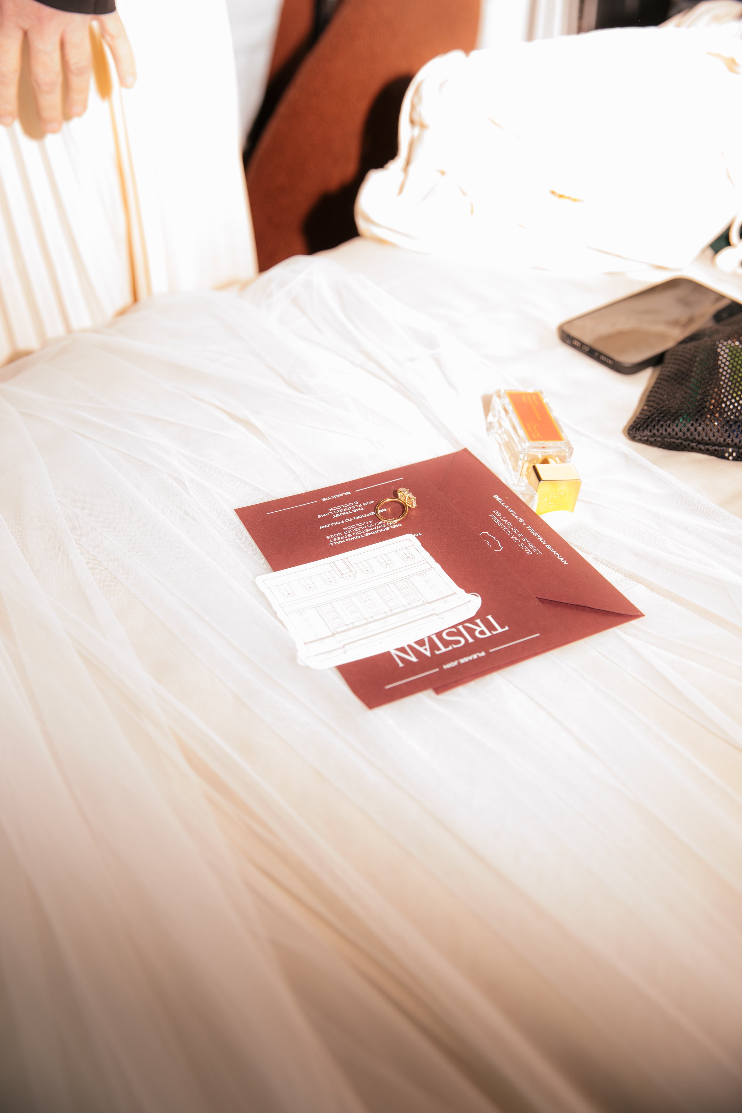 GETTING READY - BELLA + TRIS-018.jpg