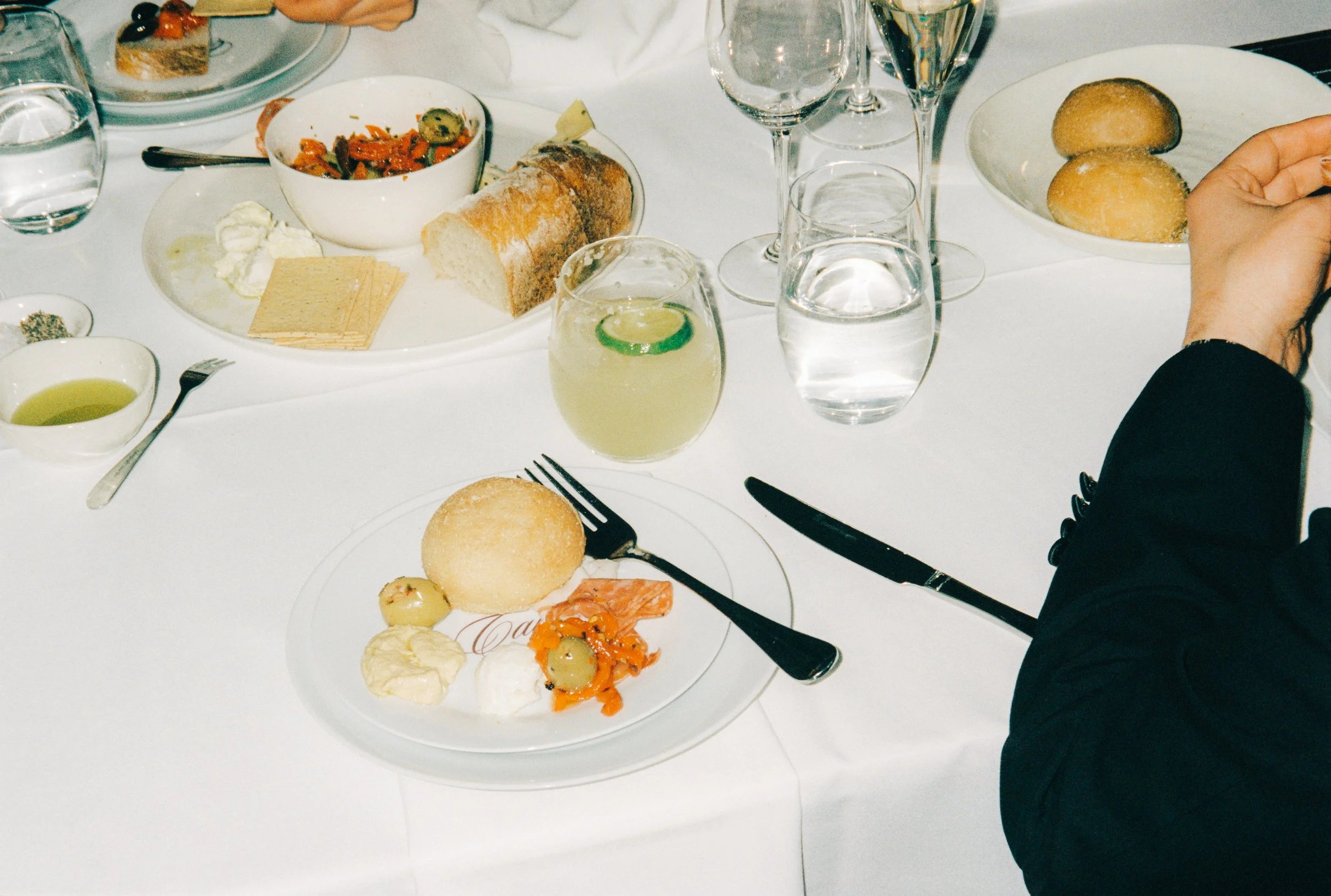 RECEPTION - BELLA + TRIS-155.jpg