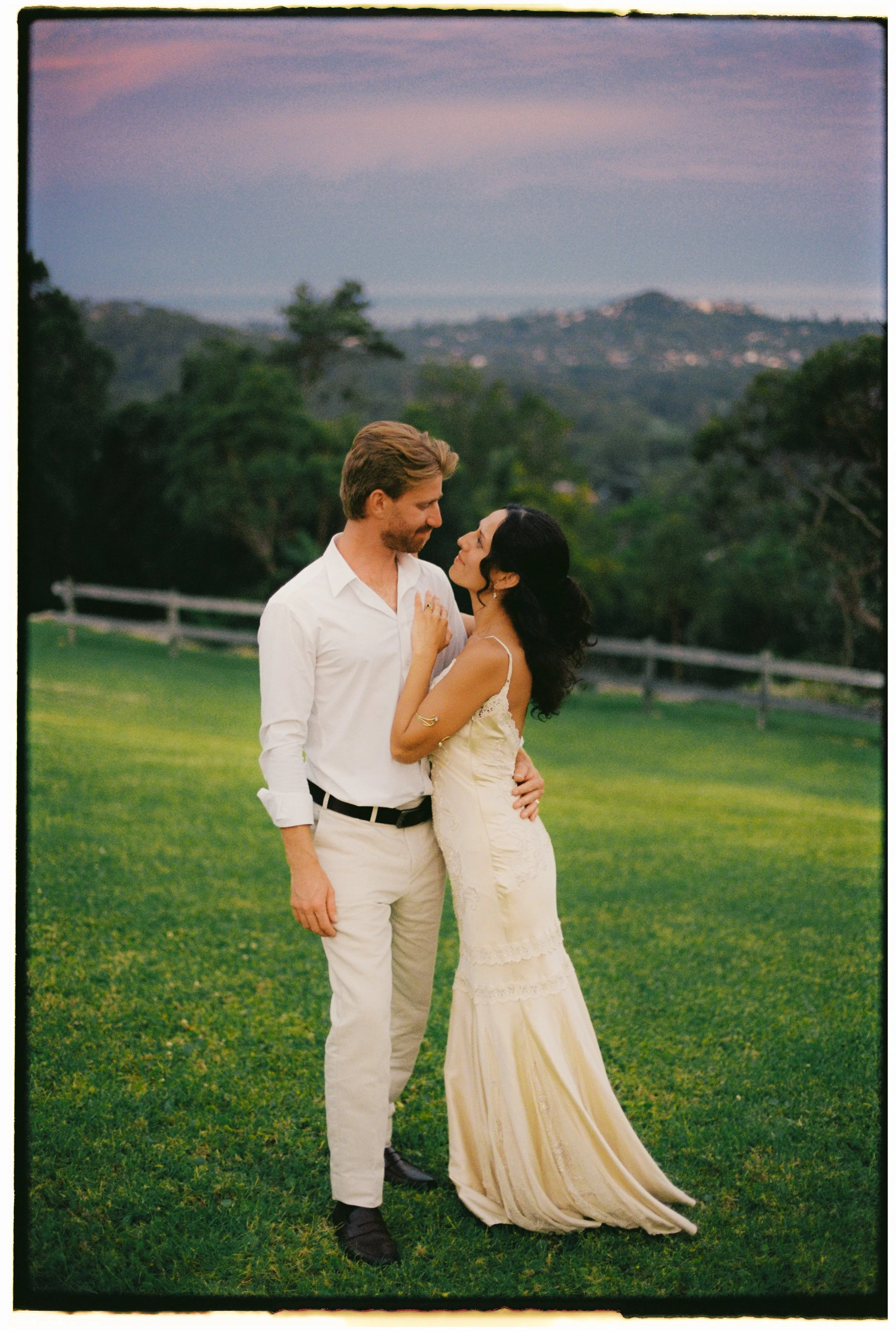 SOPHIAETHAN - RECEPTION NIGHT-250.jpg