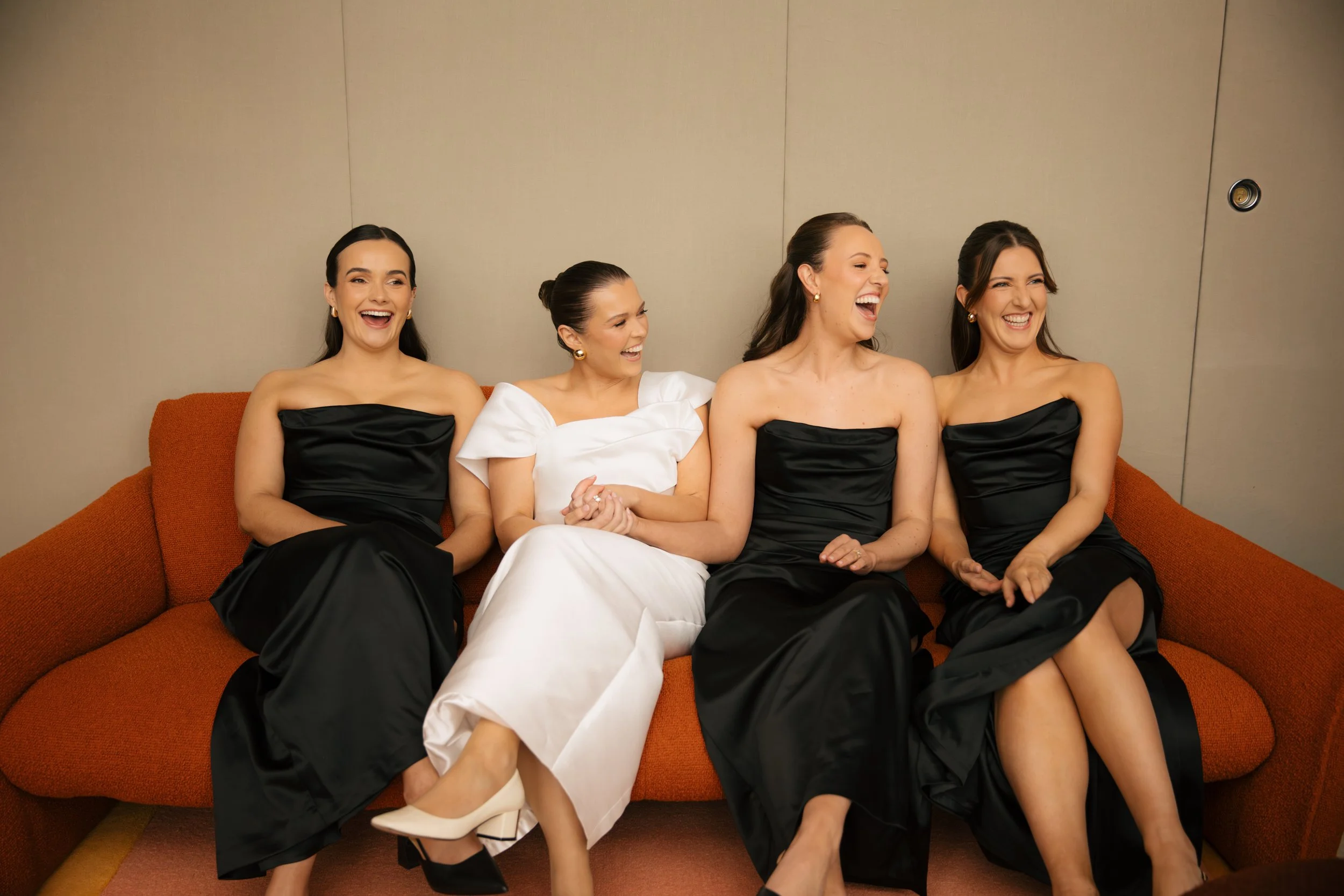 GETTING READY - BELLA + TRIS-096.jpg