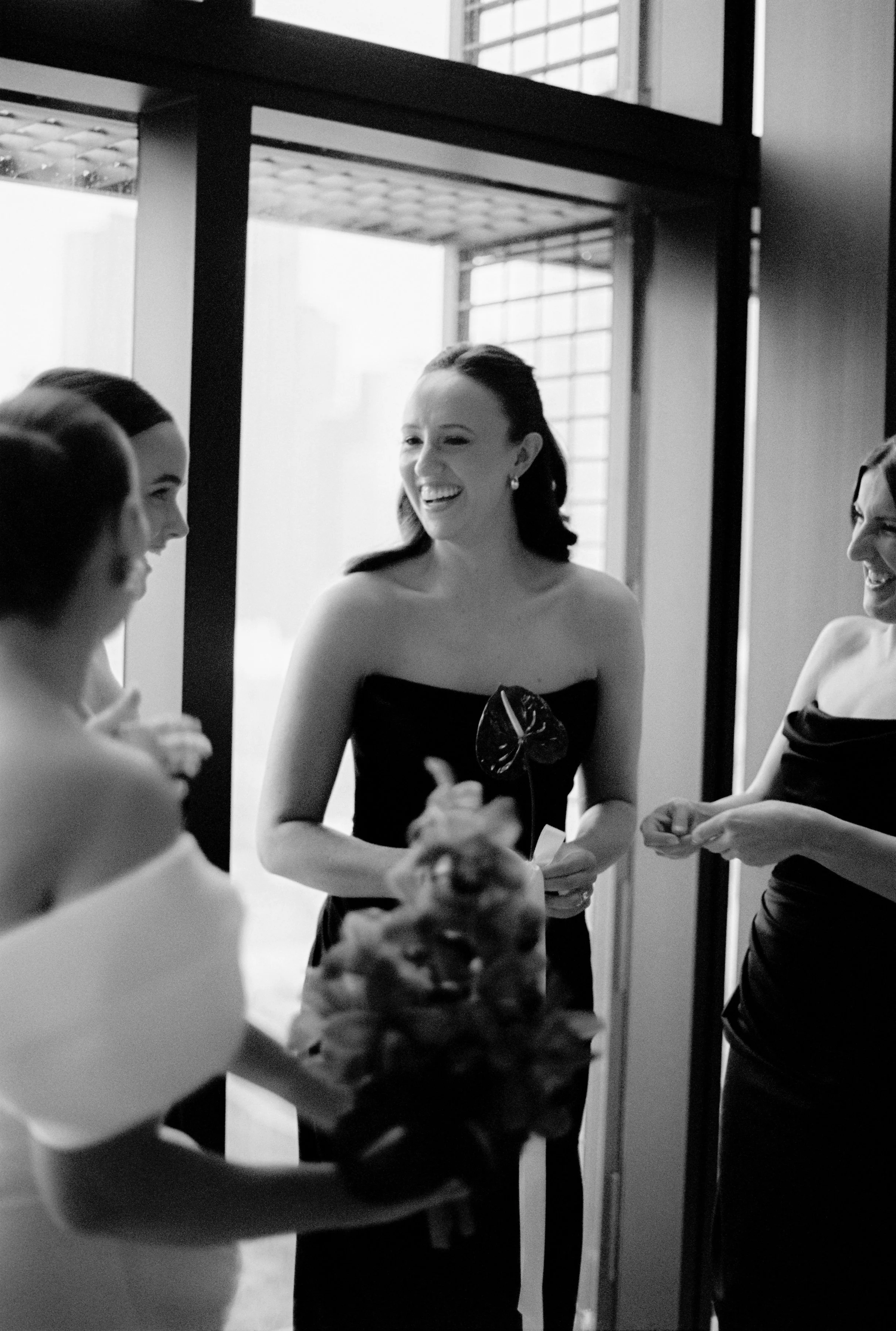 GETTING READY - BELLA + TRIS-147.jpg