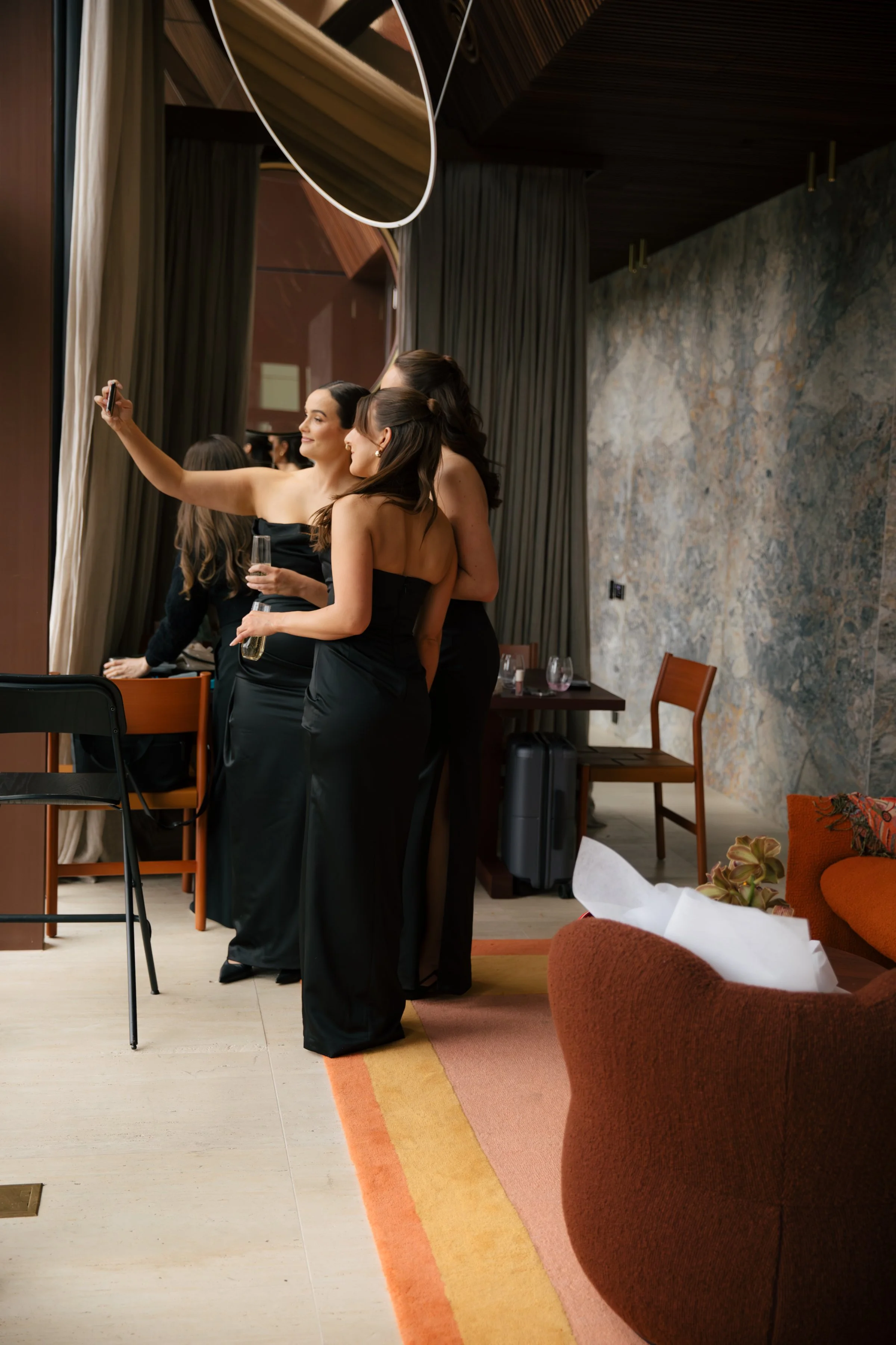 GETTING READY - BELLA + TRIS-079.jpg