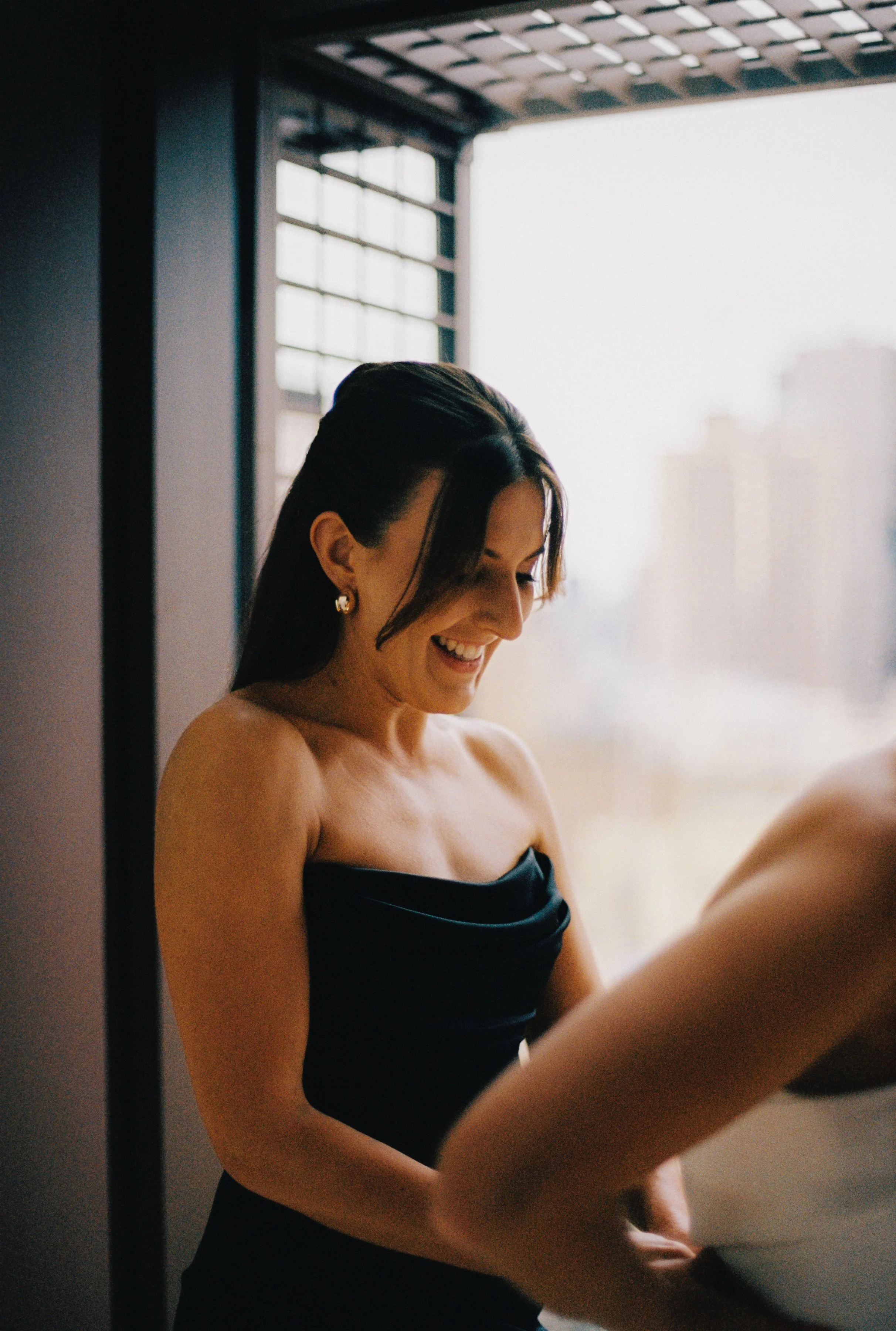 GETTING READY - BELLA + TRIS-048.jpg