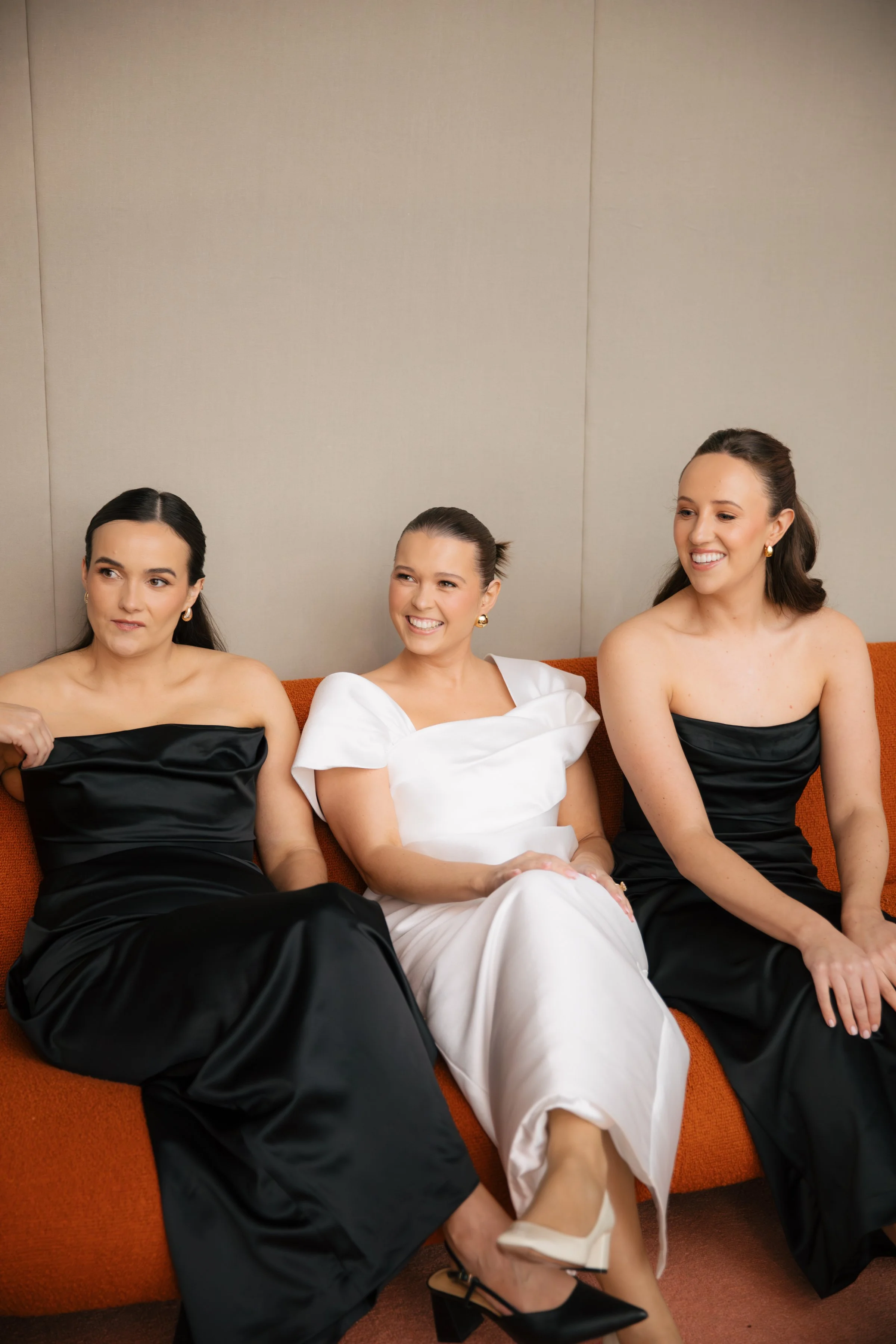 GETTING READY - BELLA + TRIS-089.jpg