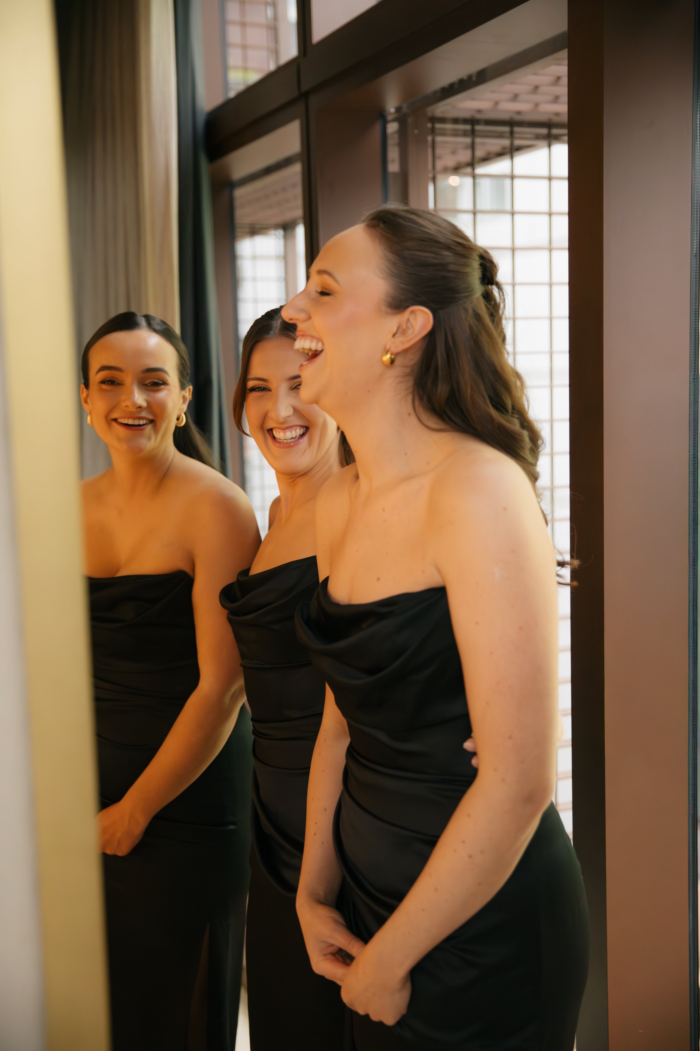 GETTING READY - BELLA + TRIS-137.jpg