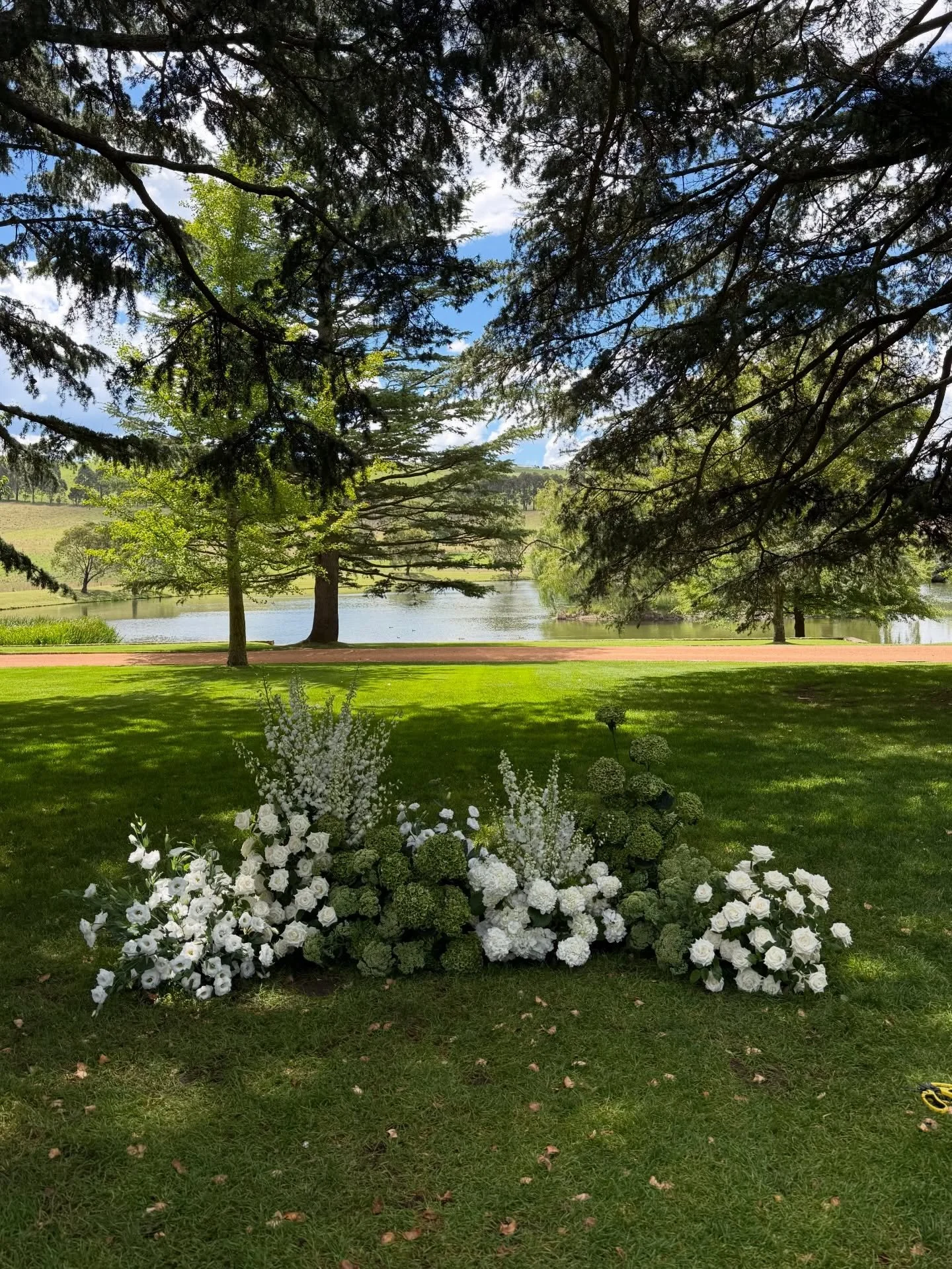 A moment for yesterdays floral nest at @bendooleyestate