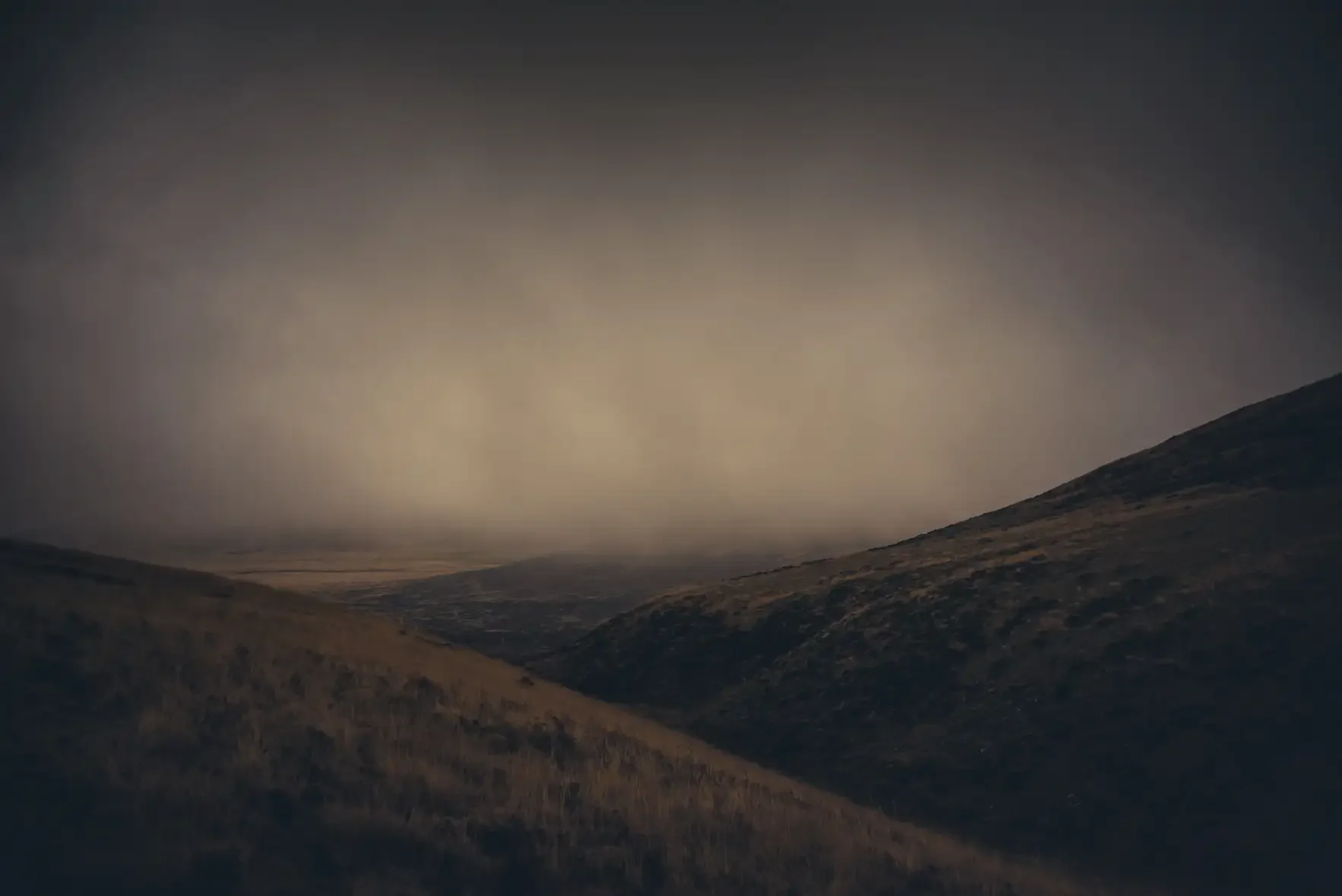 Steeperton Gorge as the Mist Rolls In