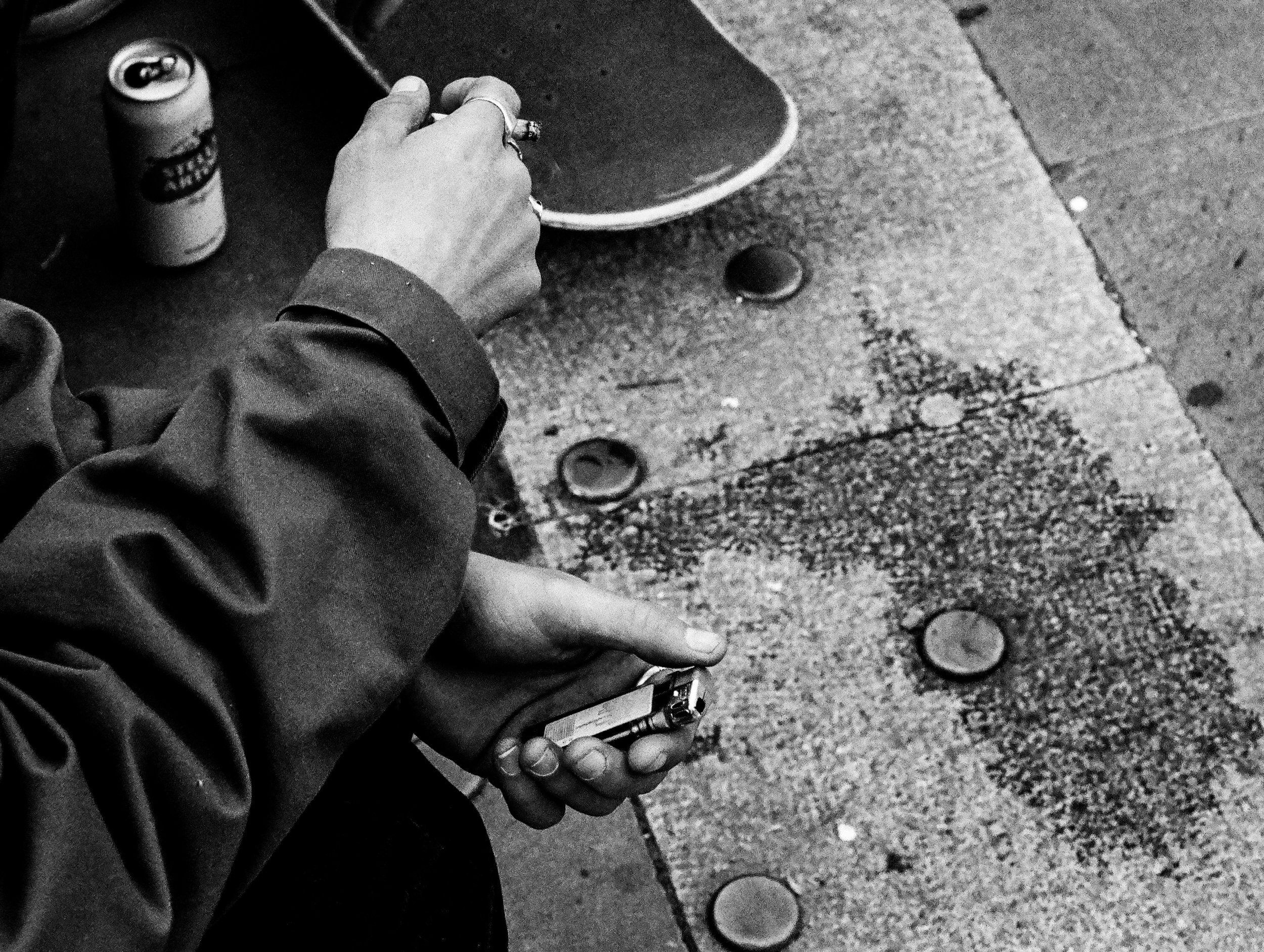 SKate cigareete.jpg