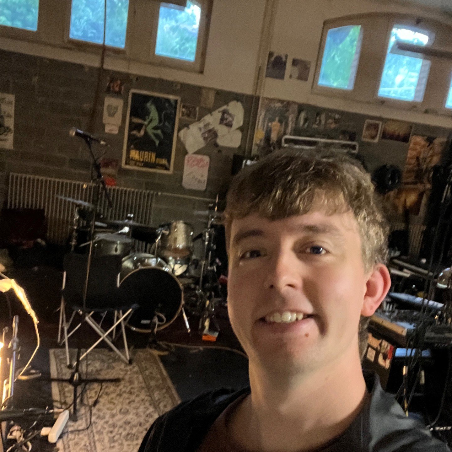 Hello, we're still here and heavily working on new and also quite heavy music... 😌 This Friday (20.09.24), we're playing our only gig this year at the @disorderbandraumfestival in our own little messy practice room in SG! 

Come to Reithalle at 20:3