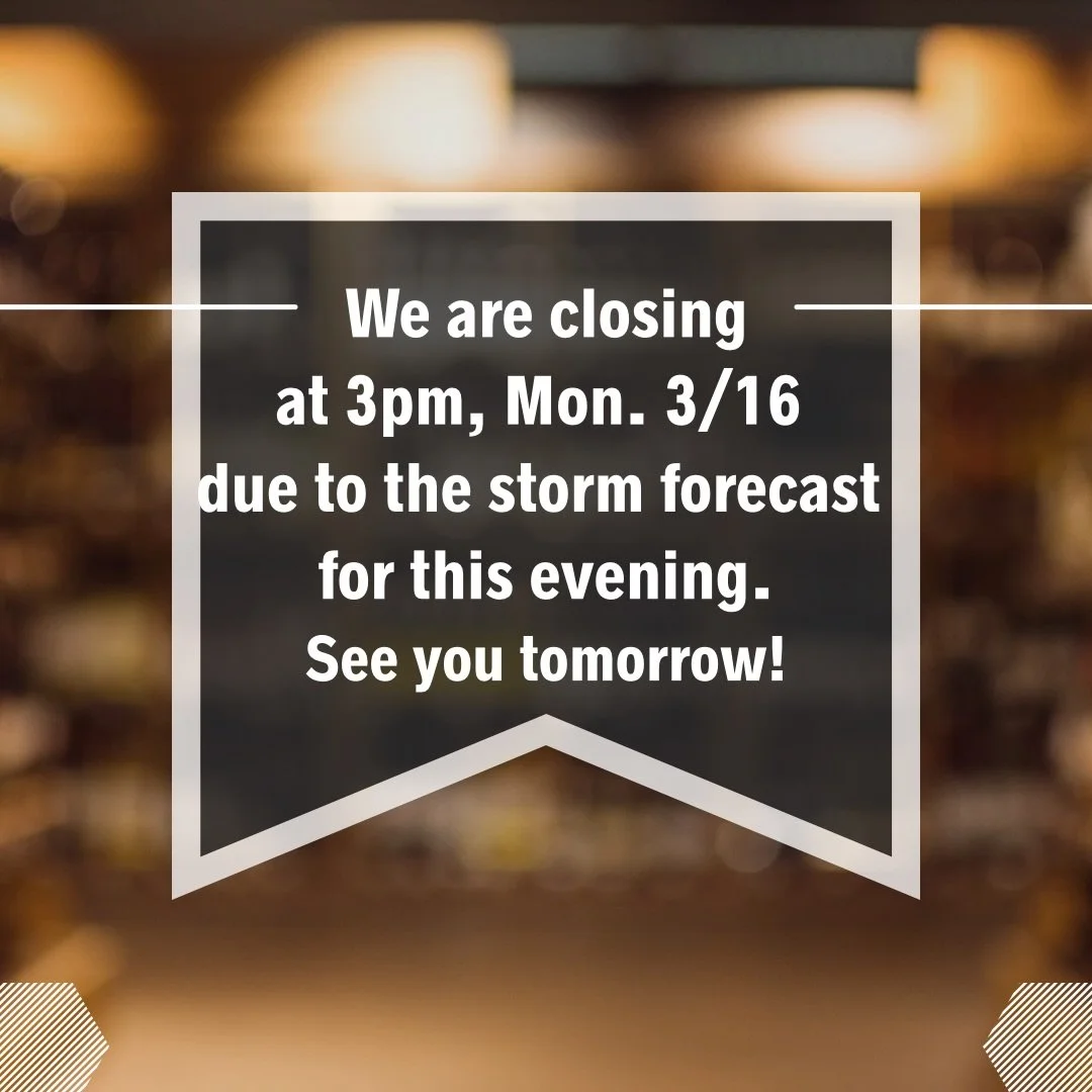 We have decided to close at 3pm today, Monday 3/16 due to the tornado and high wind warnings for our area. See you tomorrow! We will be serving up luck and good eats! 🍀 
.
.
www.sumneytownhotel.com 
.
#scratchkitchen #historicalbar #bar