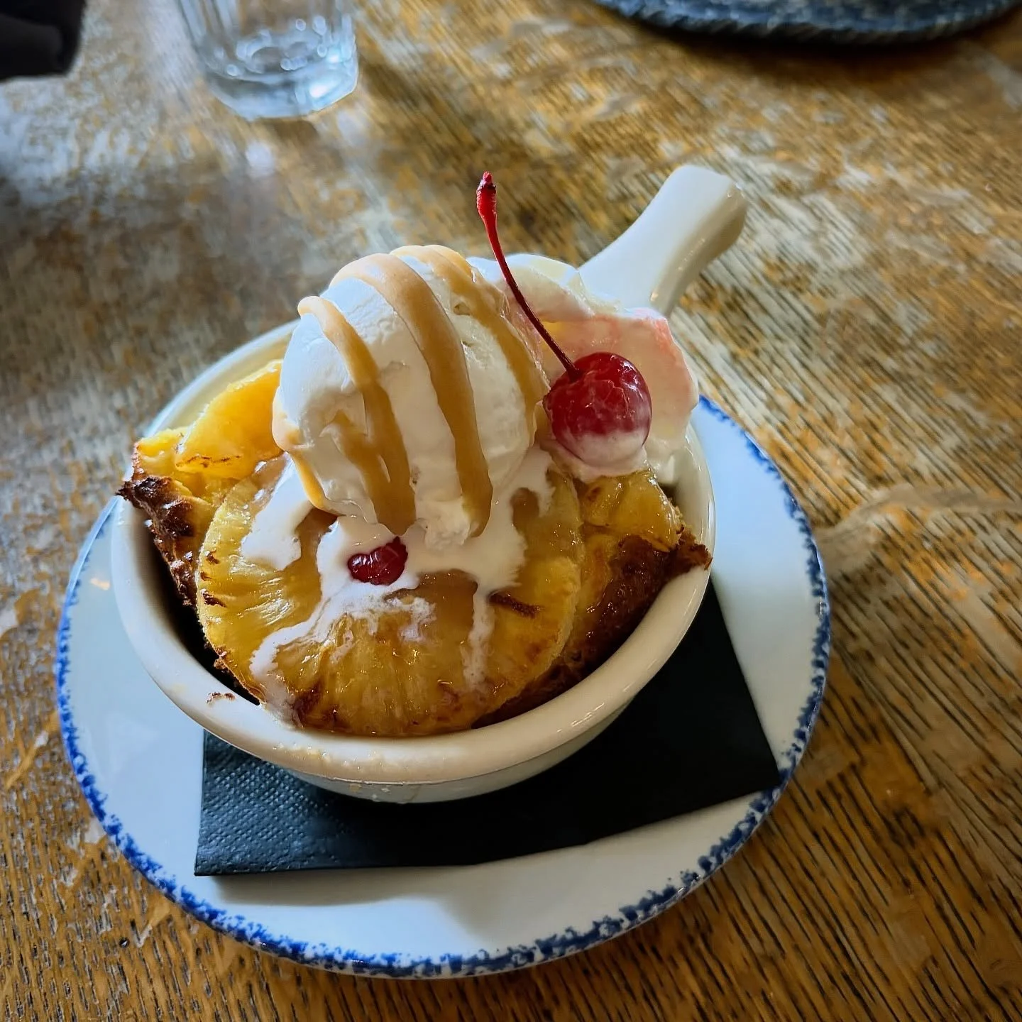 Pineapple bread pudding anyone? Blueberry lemon cake? PLUS Angel&rsquo; carrot cake for Sunday only 🌸 Join us for Easter! 🐣 

FEATURES 3/30 - 4/5

SOUP // 
calde verde
traditional portuguese collard greens &amp; potato broth soup, chouri&ccedil;o, 