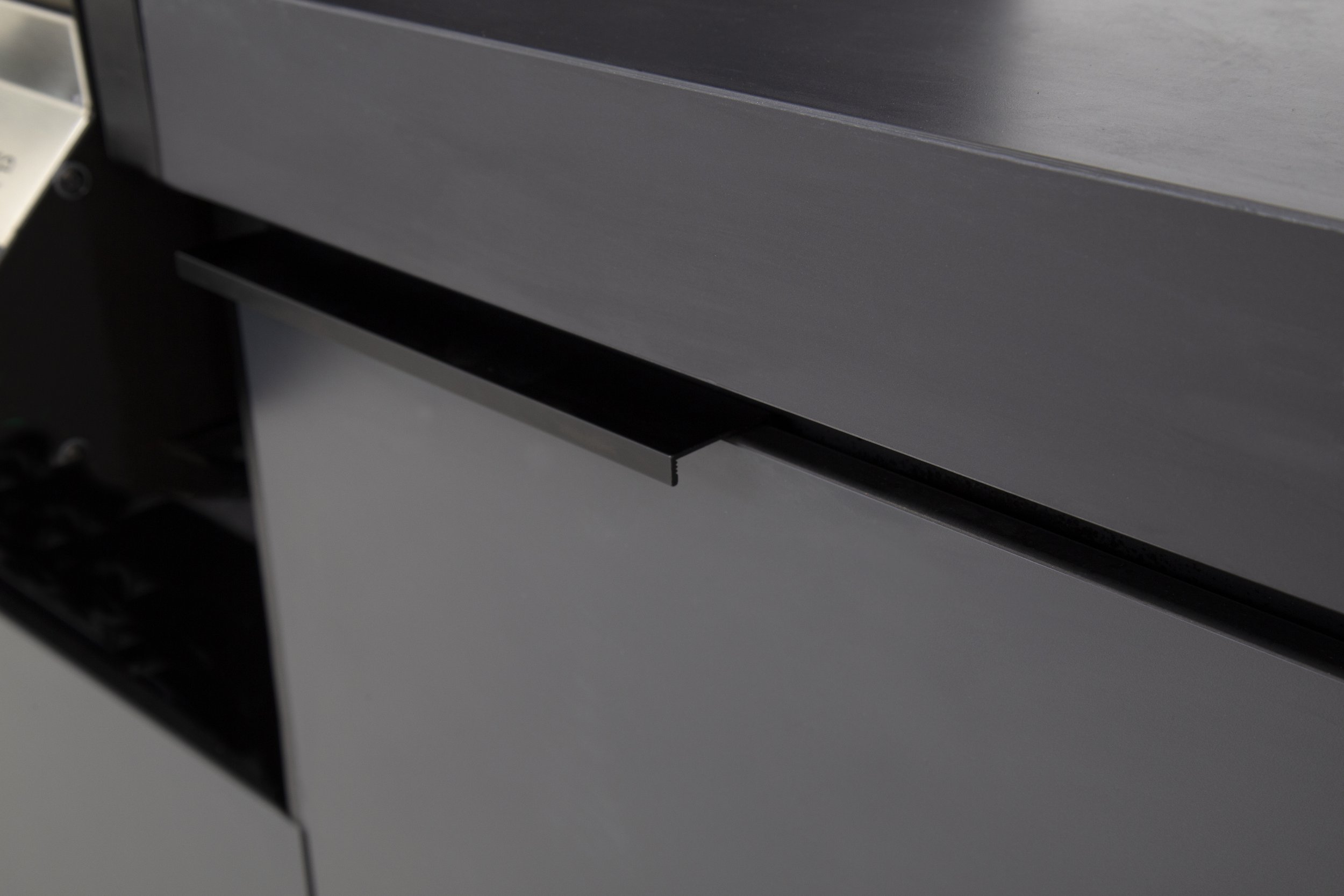 Cabinex Storage Module Handle Detail 14.jpg