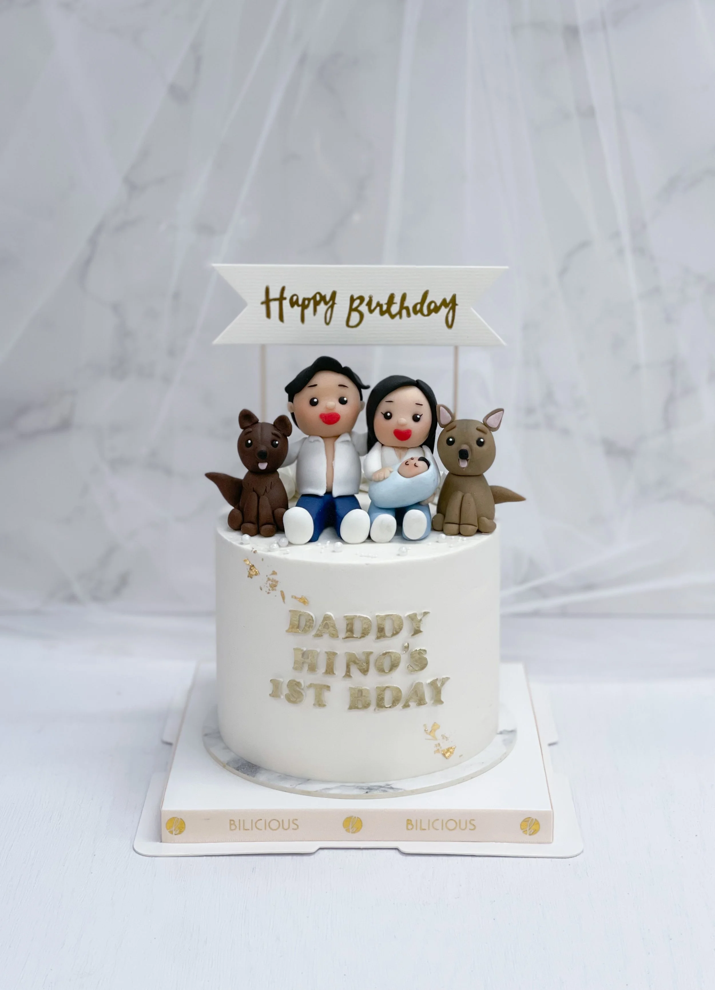 Welcome Baby Cake with Family.JPG