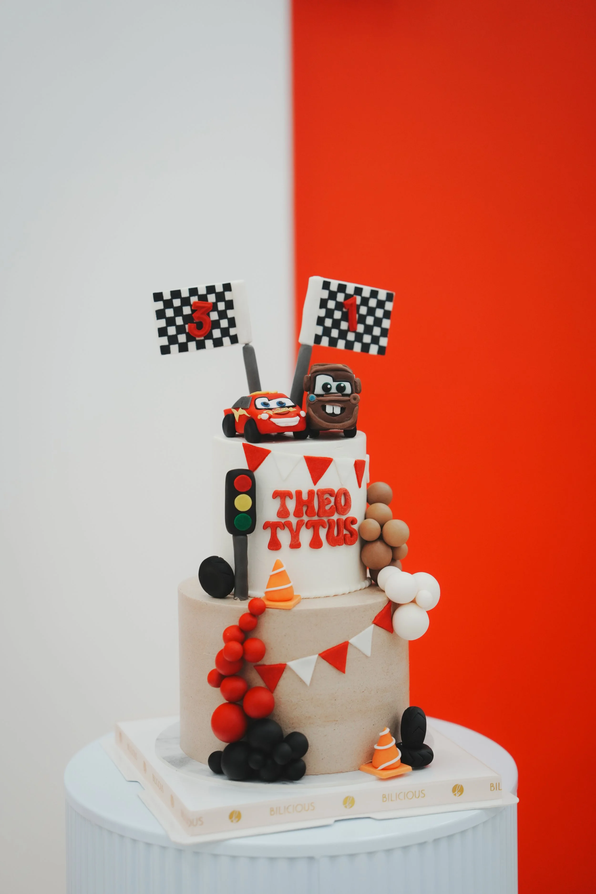 2-tier Lighting Mcqueen Chiffon Cake