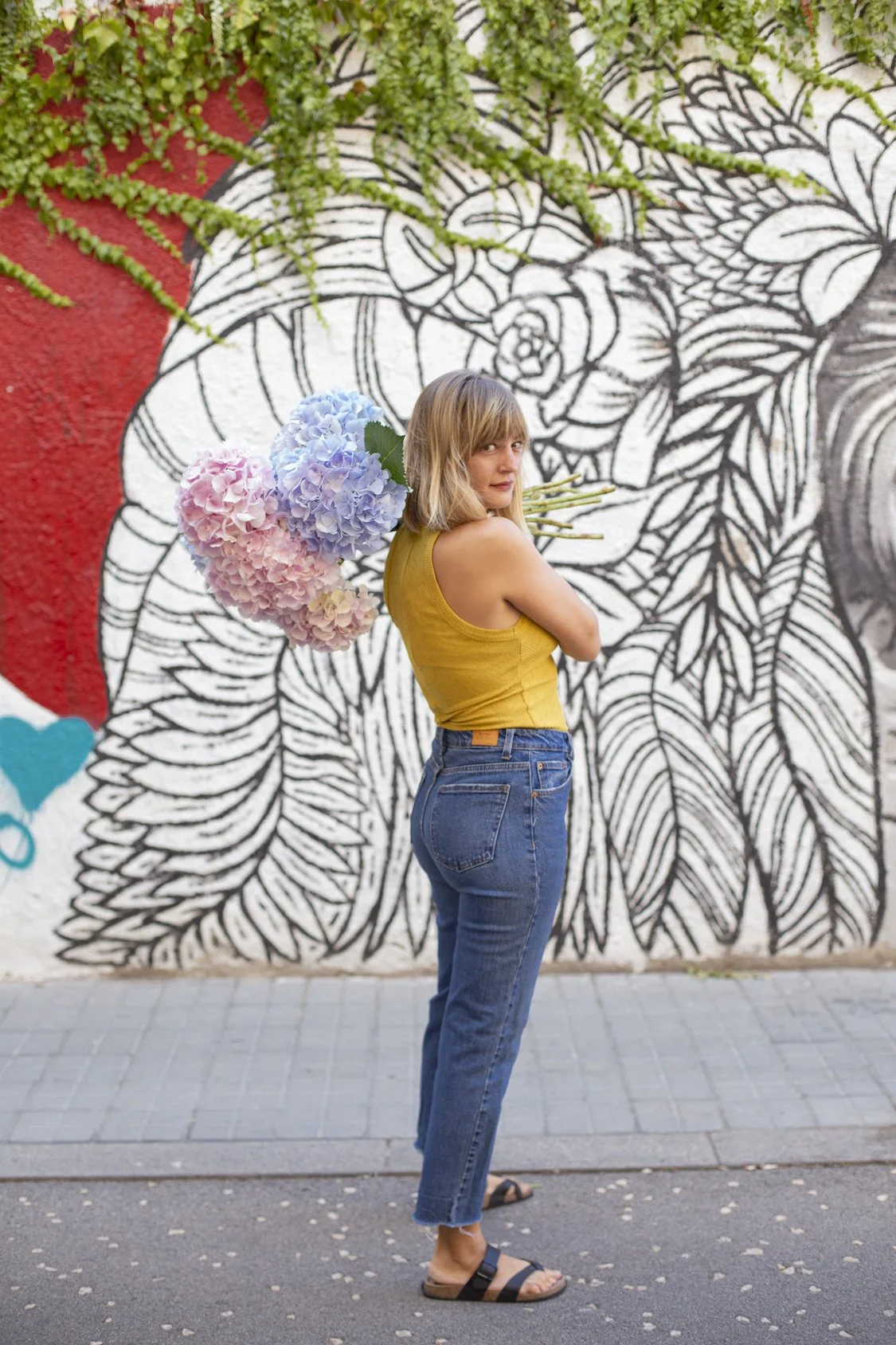 mosaic-flowers-stylish-woman-carrying-bouquet-editorial-barcelona.jpg
