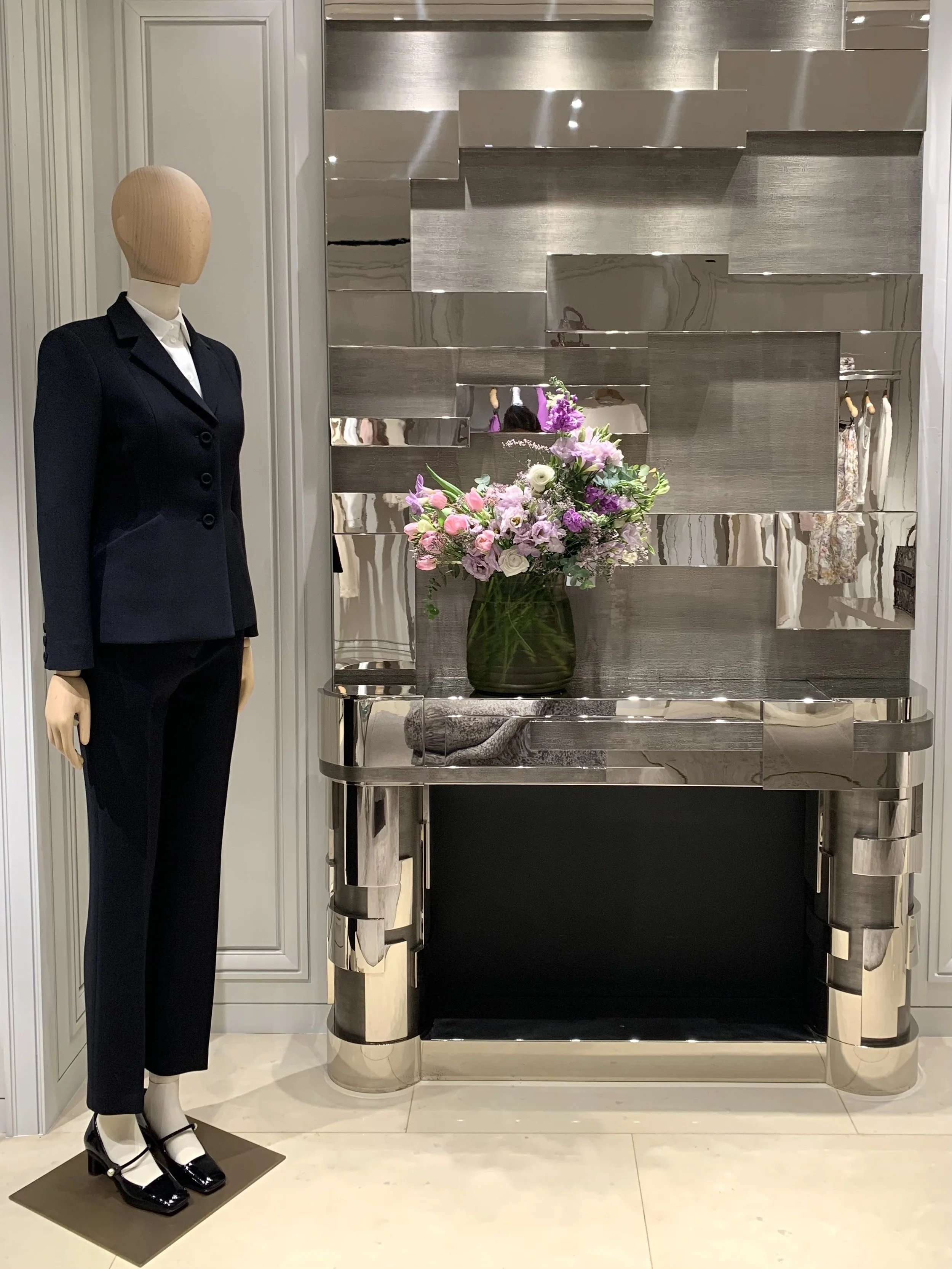 Elegant bouquet designed by Mosaic Flowers to complement Christian Dior’s Spring 24 Collection displays