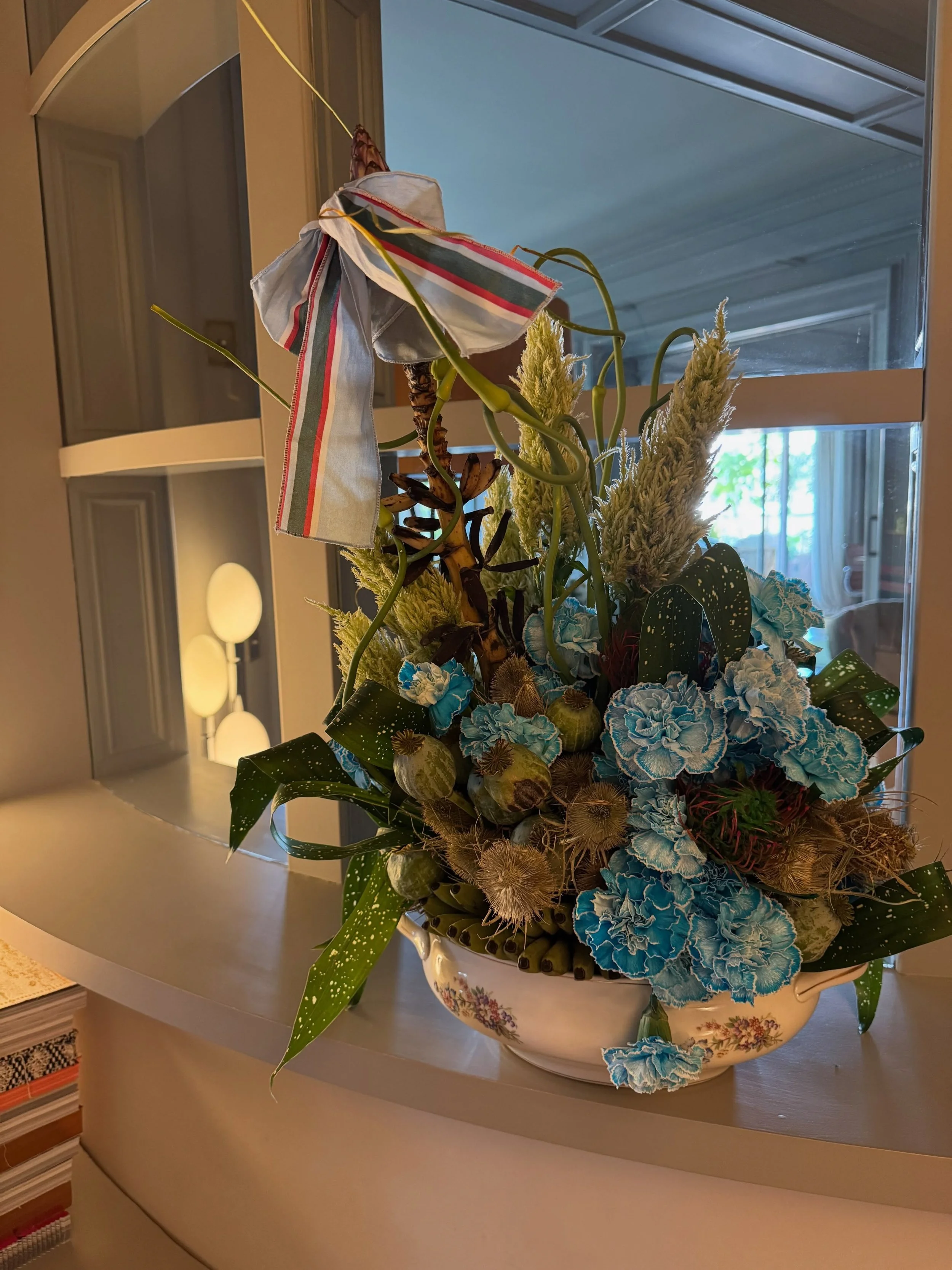 Close-up of a bespoke floral composition designed for Blanca Miró by Mosaic Flowers, featuring premium seasonal flowers, rich textures and contemporary styling as a luxury celebration gift from La Veste
