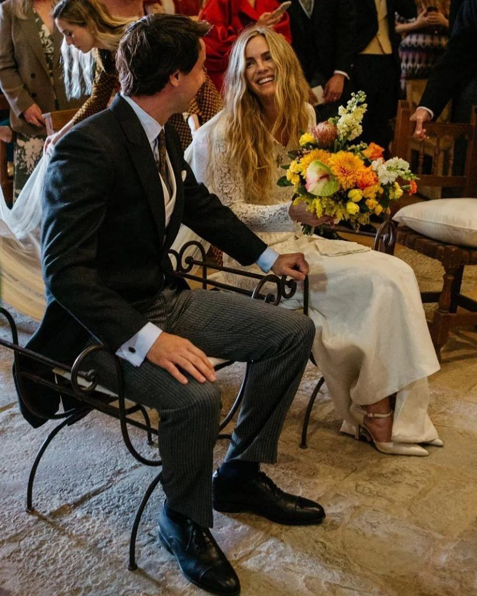 Wedding of Connie and Pablo in Costa Brava with elegant floral arrangements by Mosaic inside the church