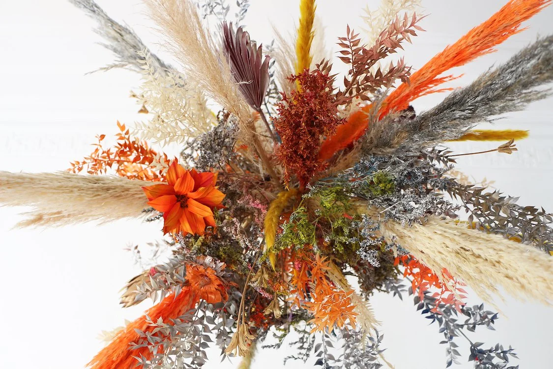 Luxury floral installation by Mosaic hanging from the ceiling in a high-end Eixample apartment in Barcelona