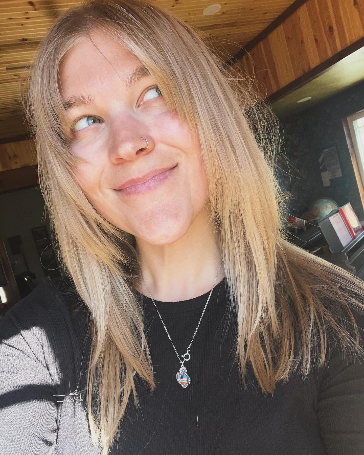 What&rsquo;s wrong with a selfie and an insta filter?

See y&rsquo;all tonight at 8PM @glcamarillo &amp; you can tune in around 4 to hear me in the studio with @craigvaughn