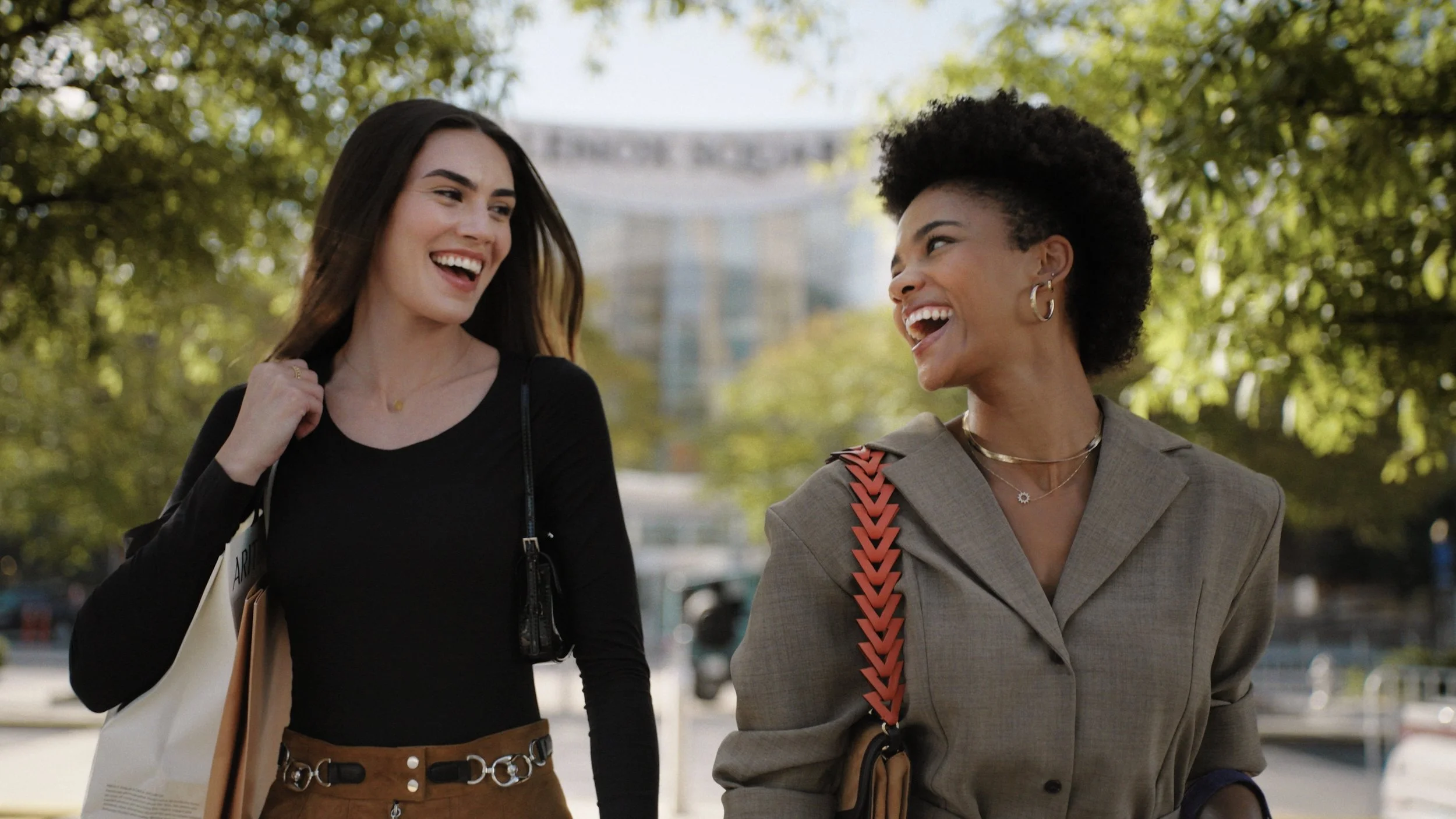 Simon Outlet_1_1.1.1 2.jpg