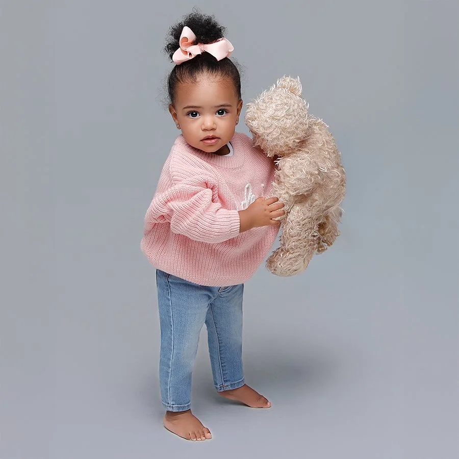 How cute is this family and they joined my lifetime program so I get to watch these girls grow! We will blink and they will be getting senior photos! www.anabrandt.com