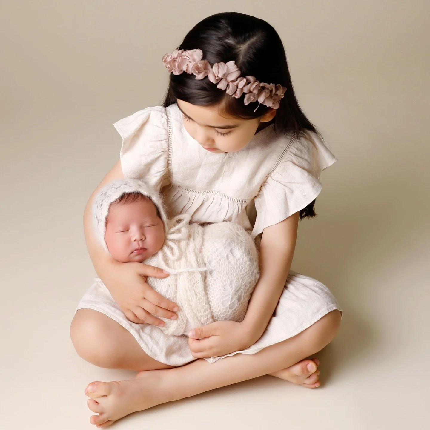 Photographing siblings is never easy but always worth it.