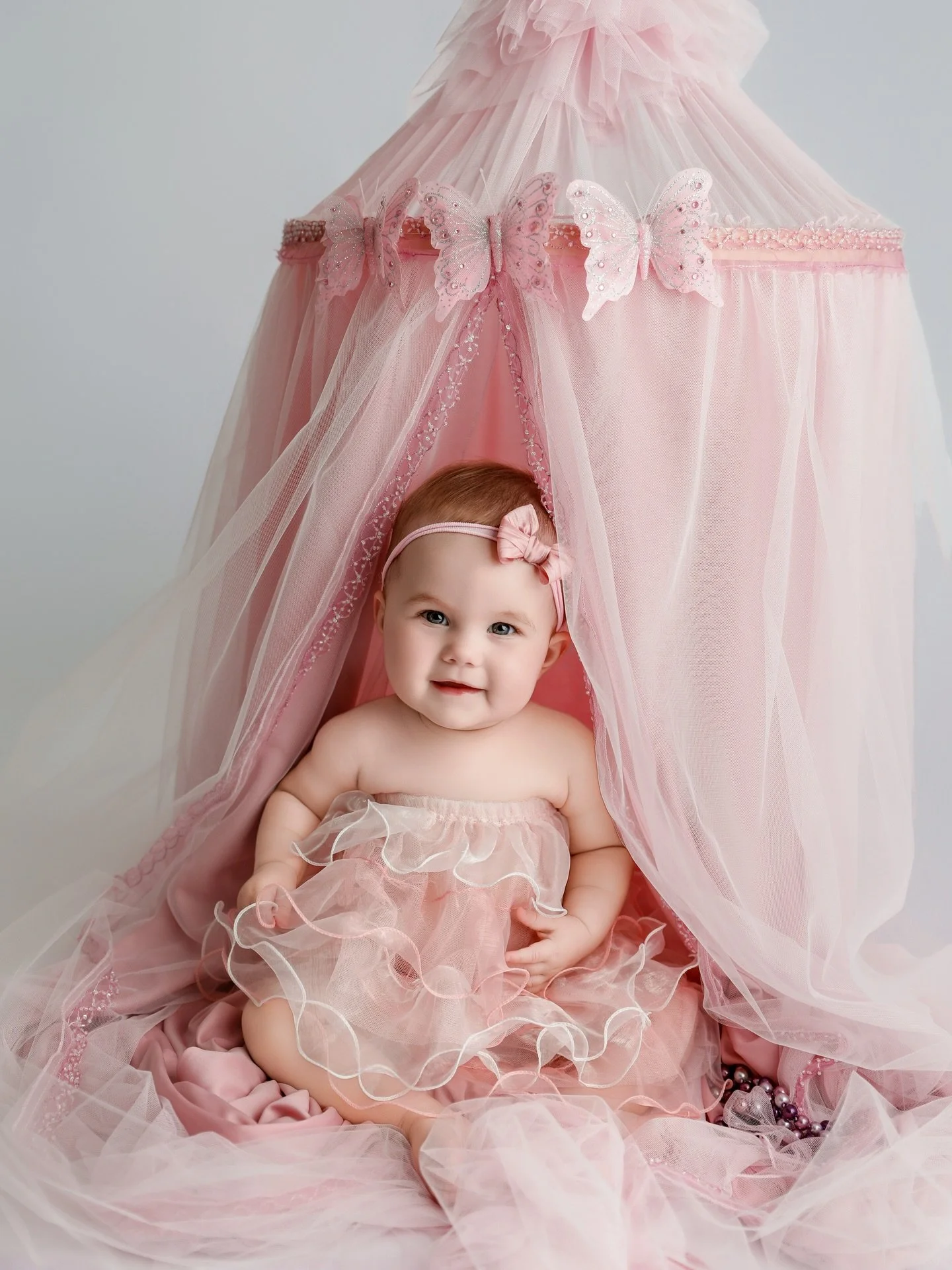 Our new canopy set up works for six months to seven years. It&rsquo;s absolutely gorgeous three layers of beautiful fabric. You can just adjust the height by the wire that&rsquo;s included and it&rsquo;ll work for kids of all ages. You will absolutel