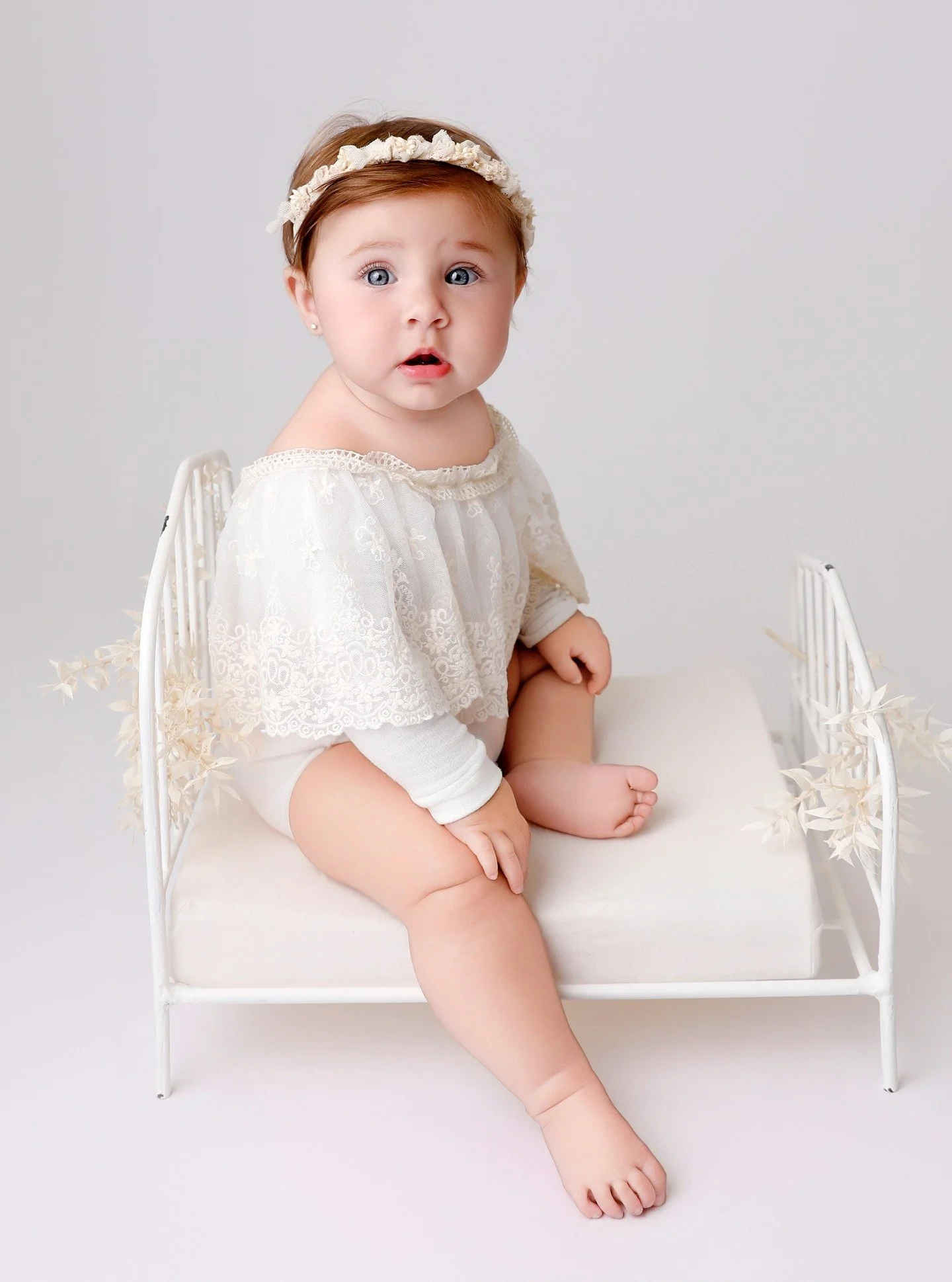 So much chatter on will AI replace photographers...no no no it won't. But it will help them market, edit, and be a bit more creative. Classic photography is here to stay.