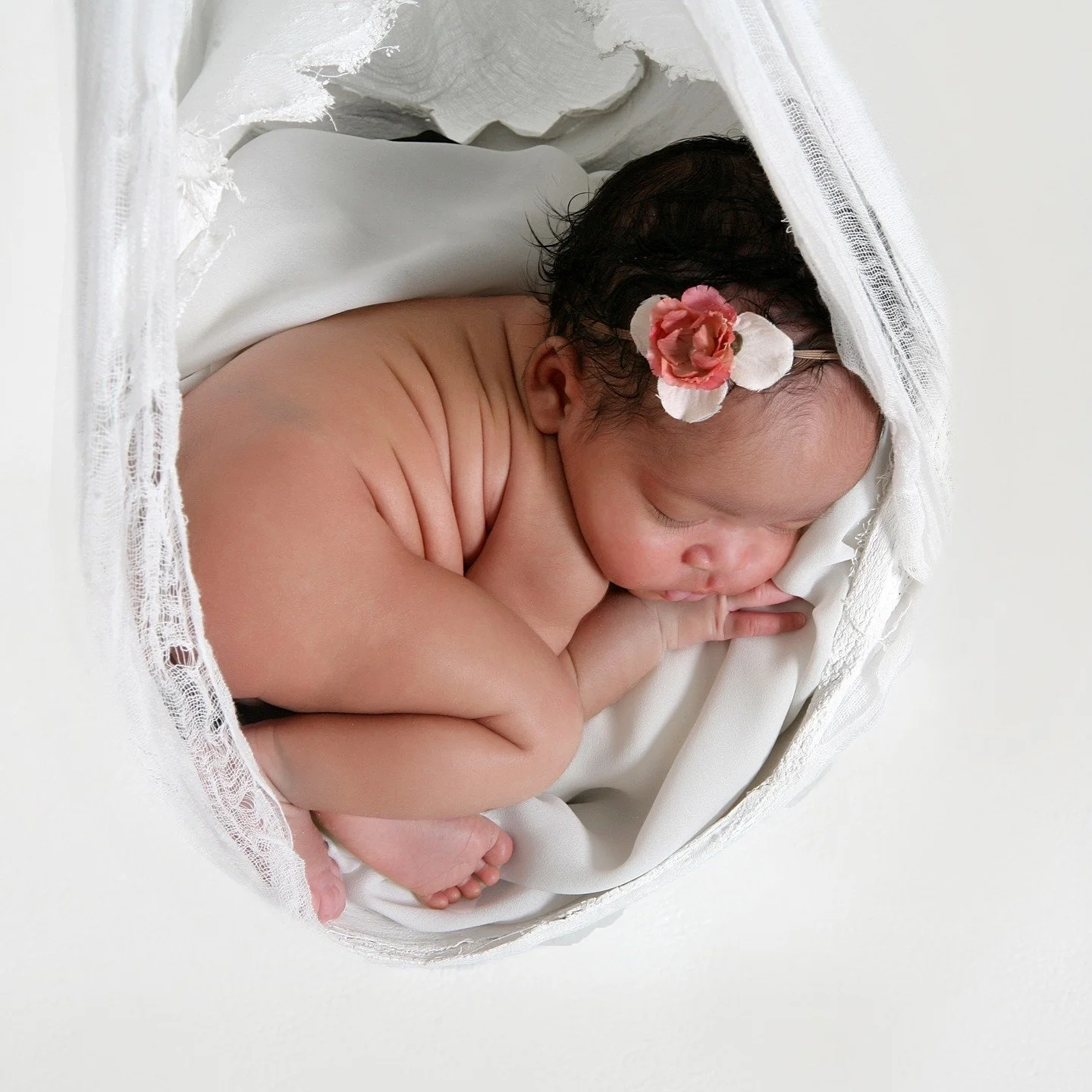 There&rsquo;s something truly magical about turning your pregnancy into a forever piece of art&hellip; and this might just be the best prop in the world 🤍

This is a belly cast&mdash;created from your own beautiful shape during pregnancy&mdash;and t