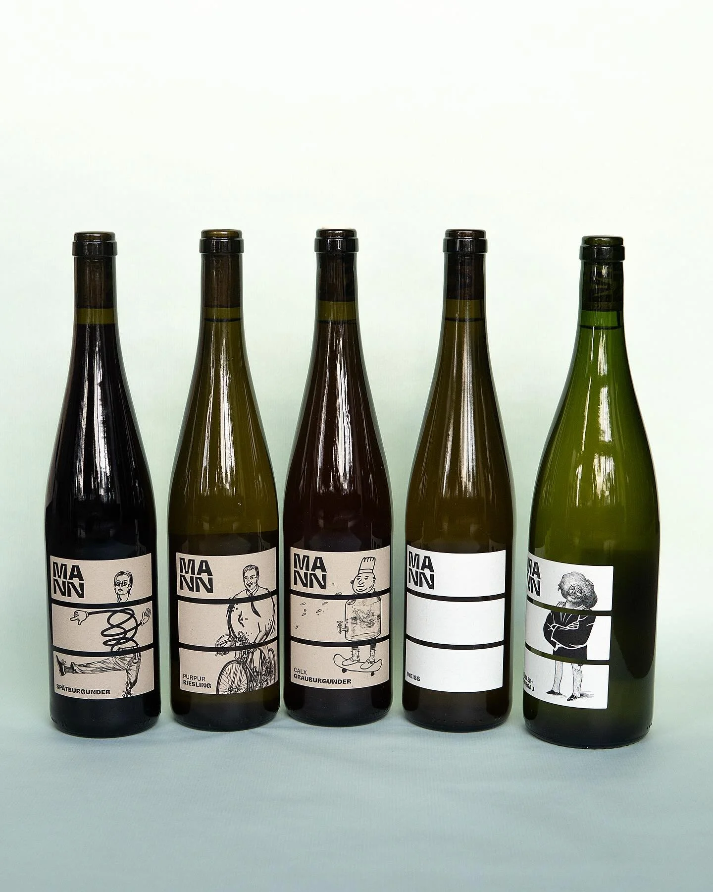 Andreas Mann 
Bringing a holistic understanding of viniculture and farming, @andi.mann.e makes wines that express their terroir in a defined and clear manner. In his 10 hectares vines, trees and farming stock feed an ecosystem that stays balanced an