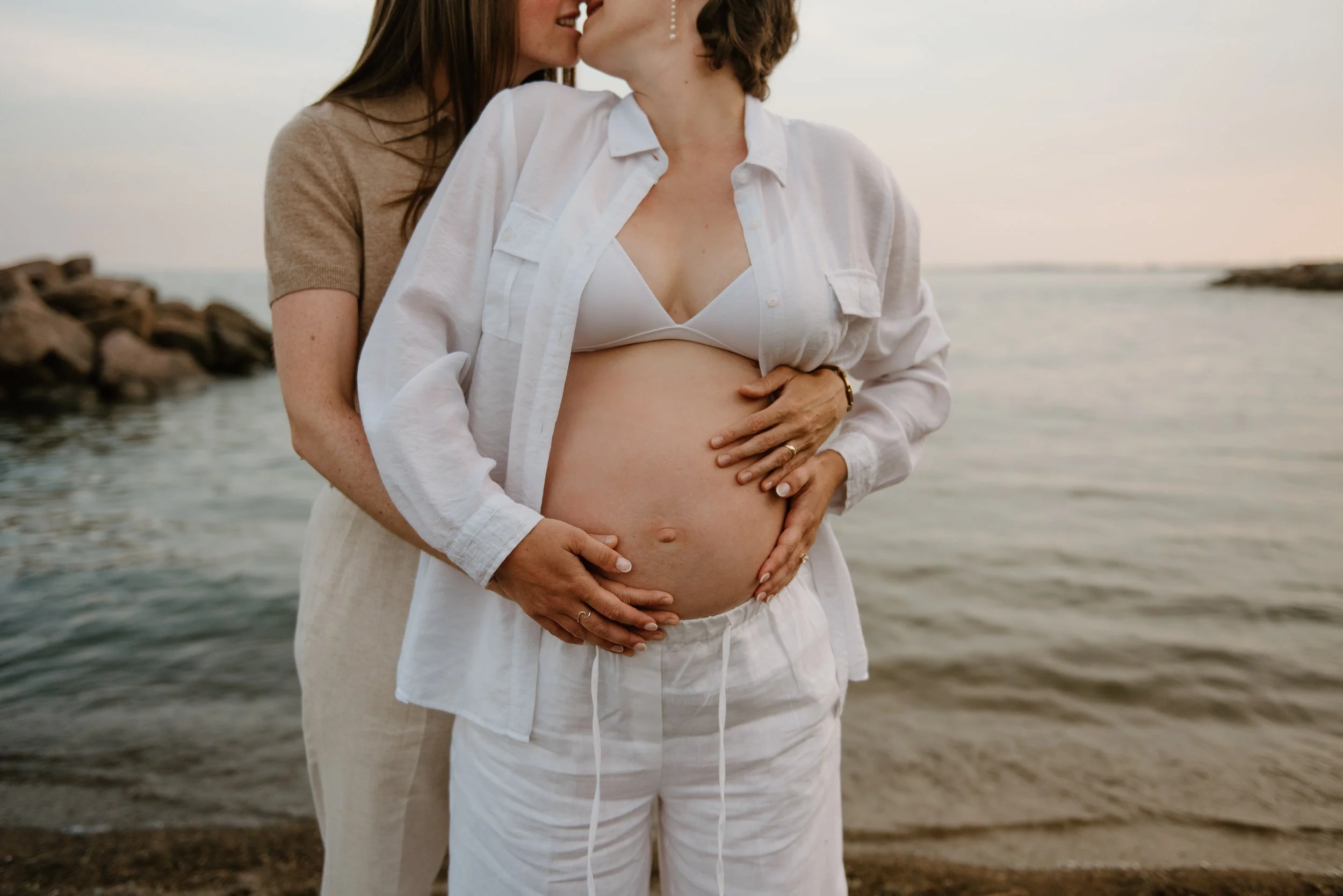 A Sunset Maternity Session at Balmy Beach + RC Harris | Toronto Maternity Photographer