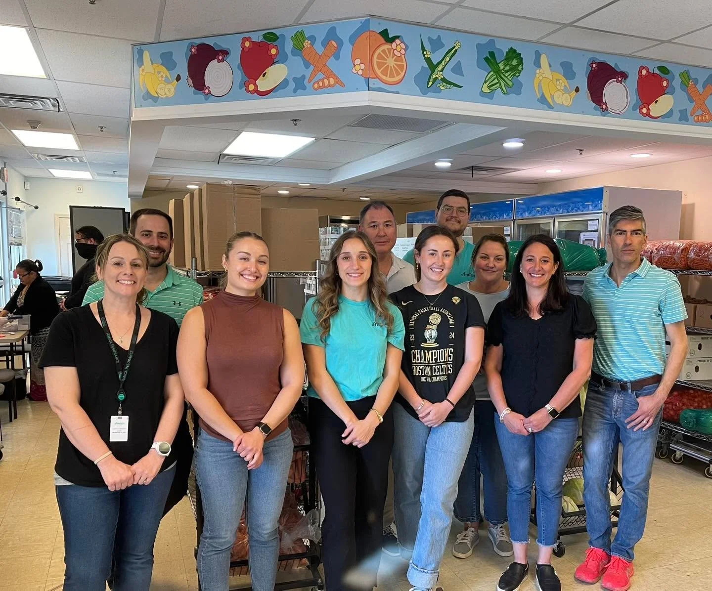 A big THANK YOU to @amicainsurance for volunteering at the Family Center today! 🙌
 #AmicaInsurance #CCF #Volunteering