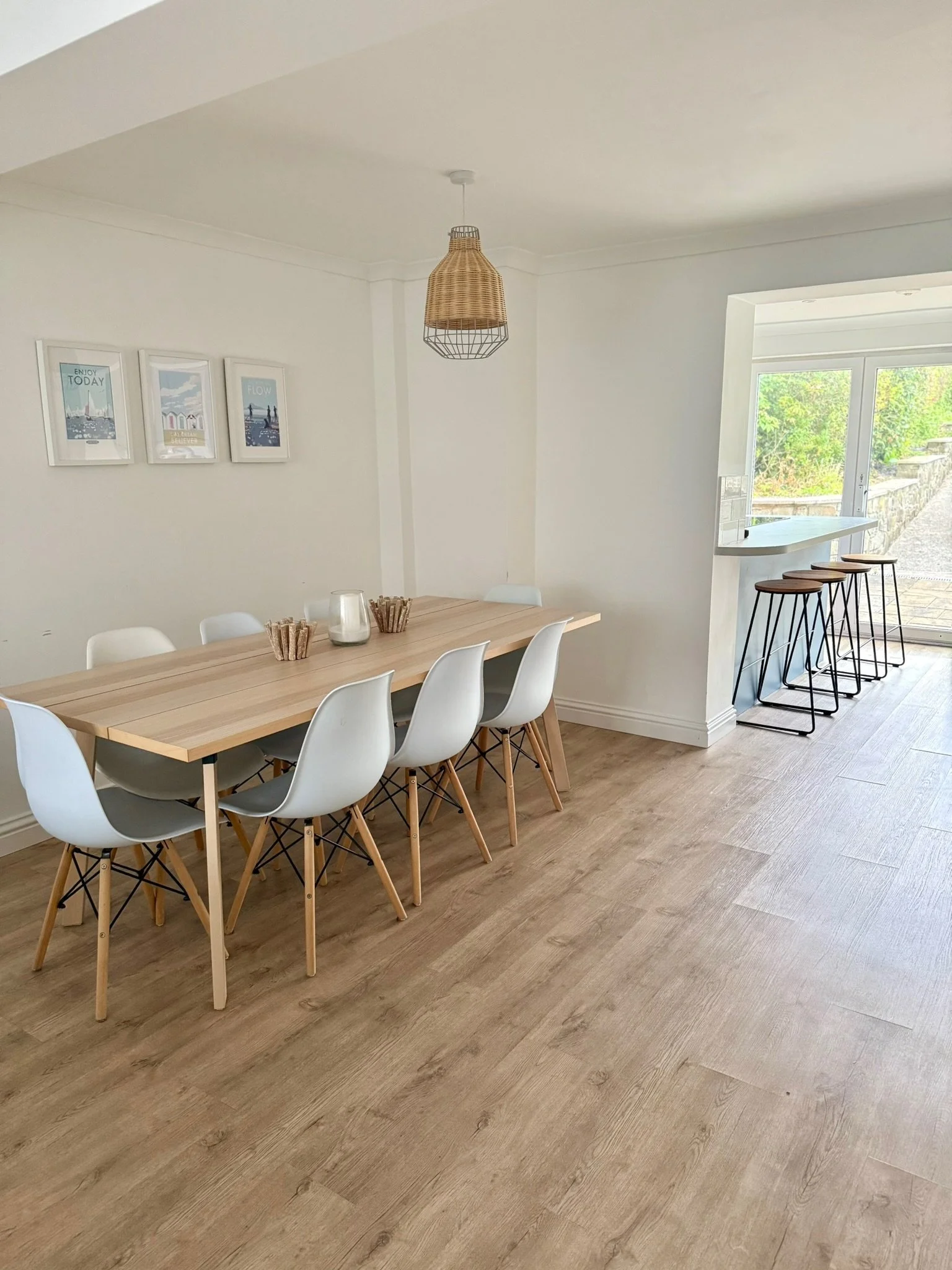 Living Kitchen 2.JPG