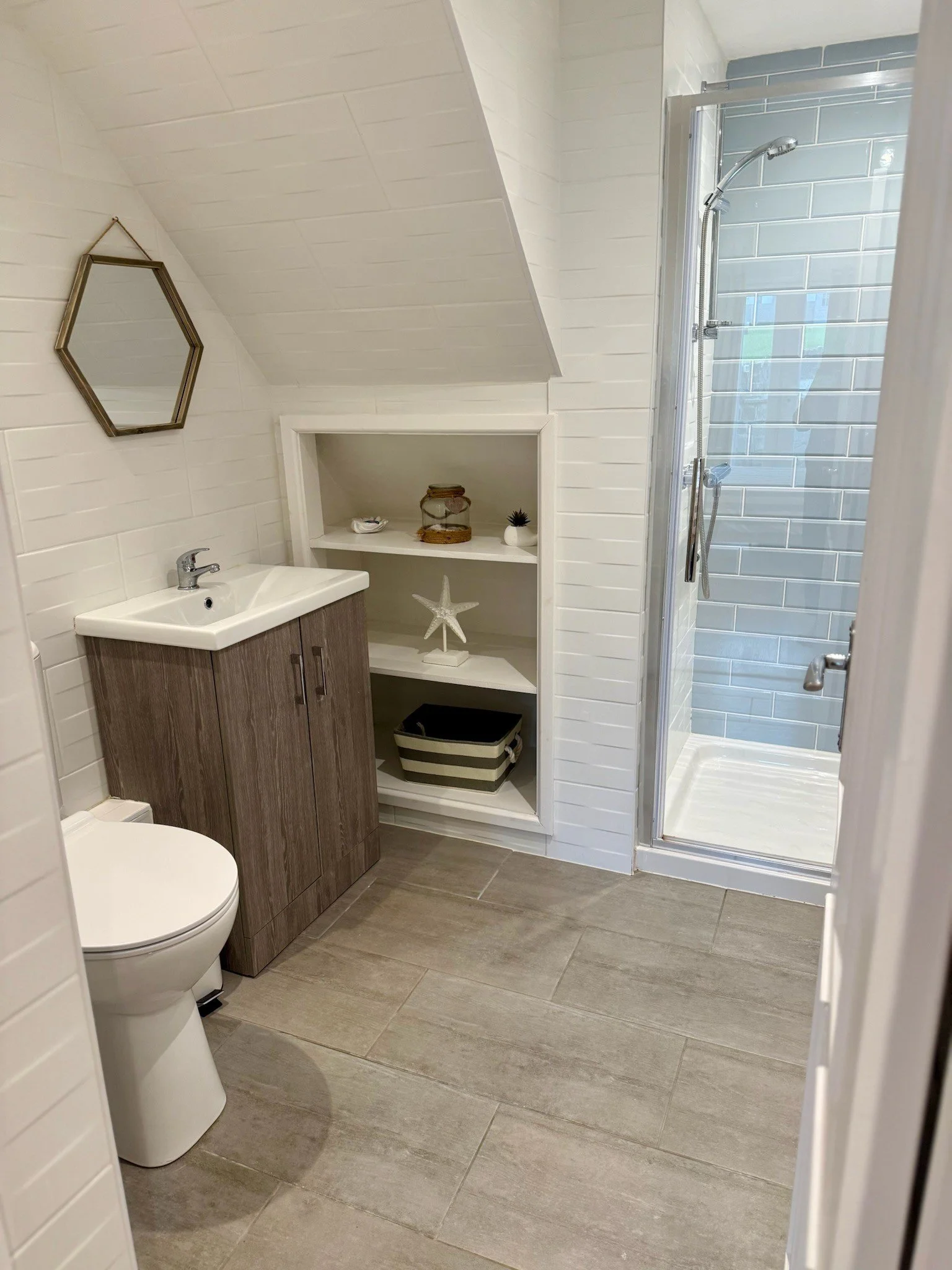 En Suite 1.jpeg